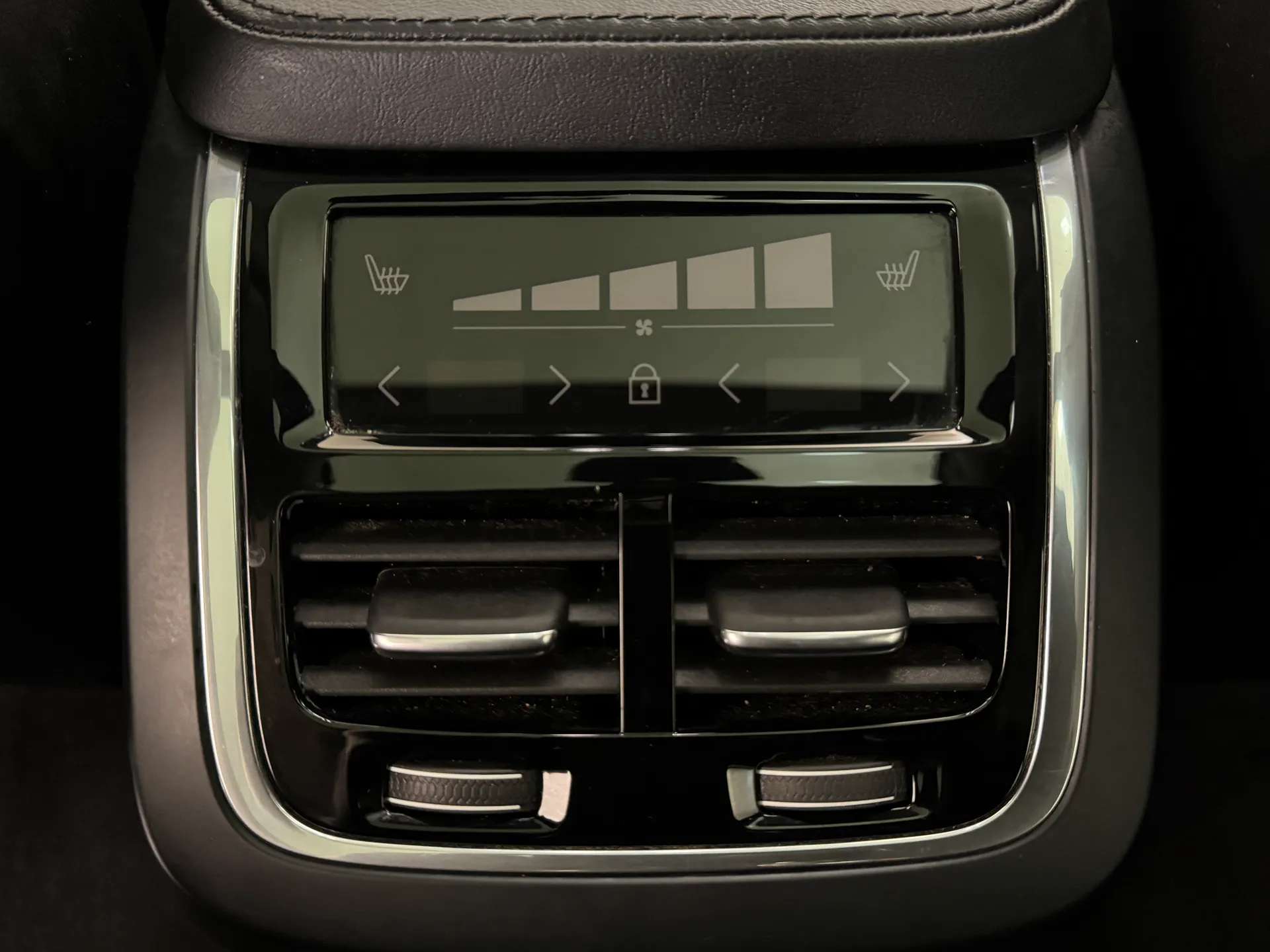 2022 VOLVO XC90 2022 VOLVO XC90