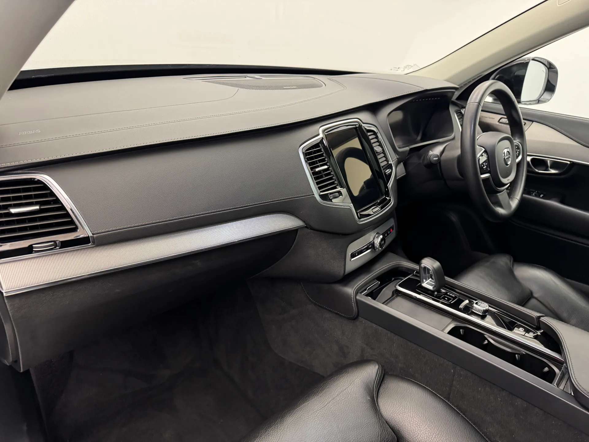 2022 VOLVO XC90 2022 VOLVO XC90