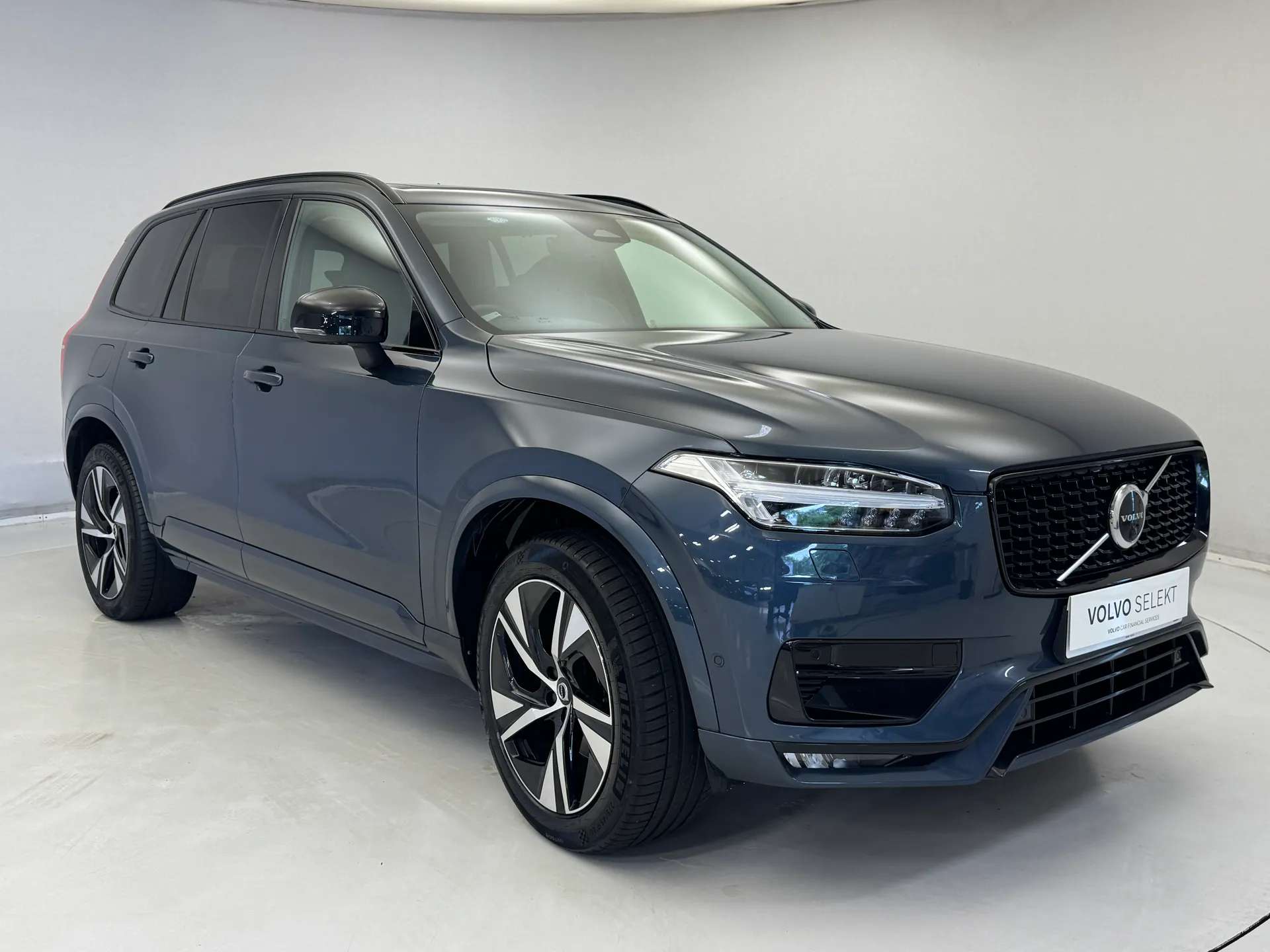 2023 VOLVO XC90 2023 VOLVO XC90