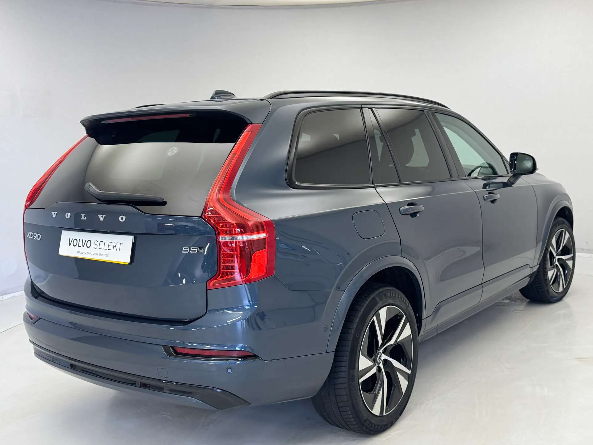 2023 VOLVO XC90 2023 VOLVO XC90