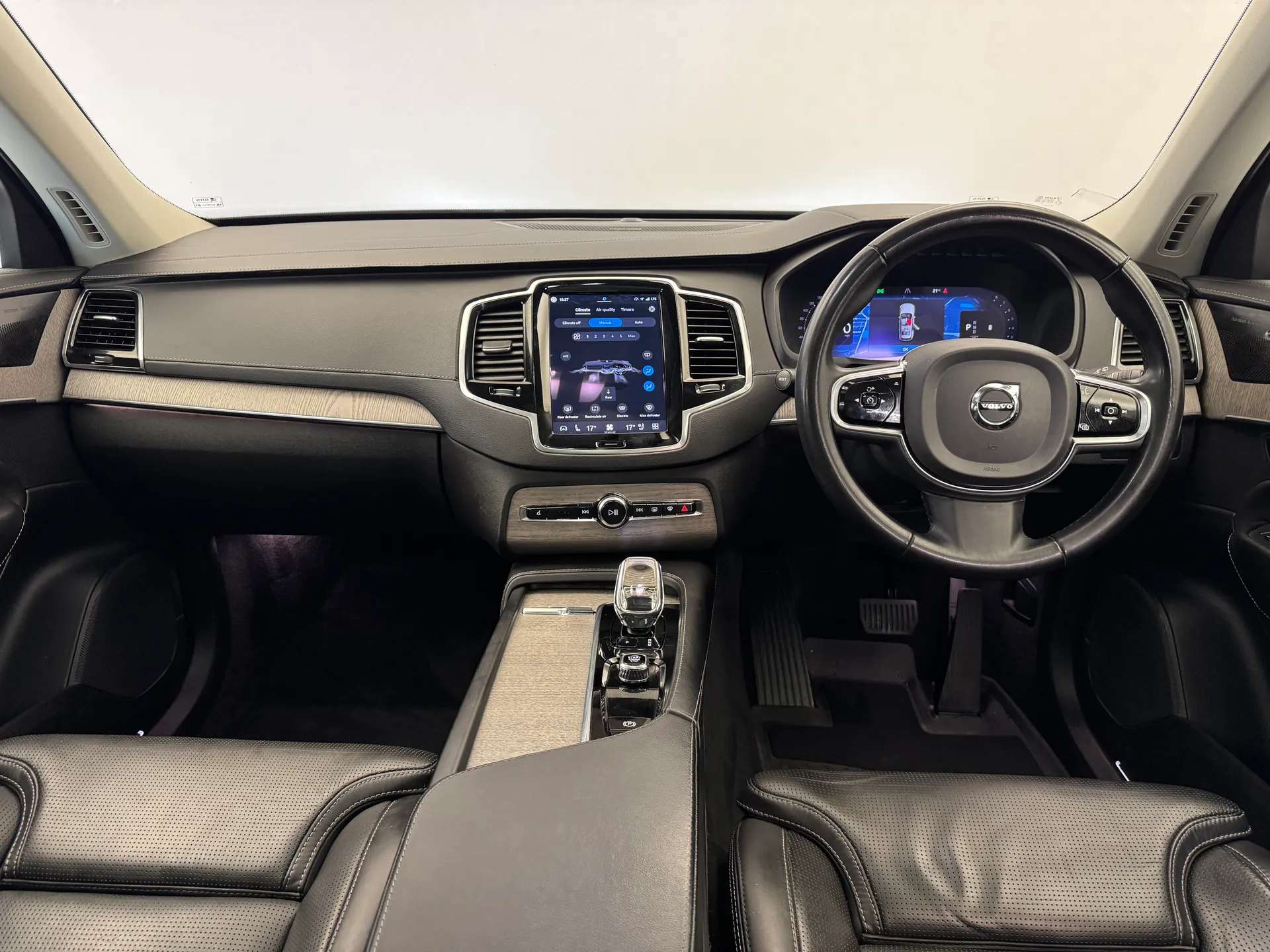2023 VOLVO XC90 2023 VOLVO XC90