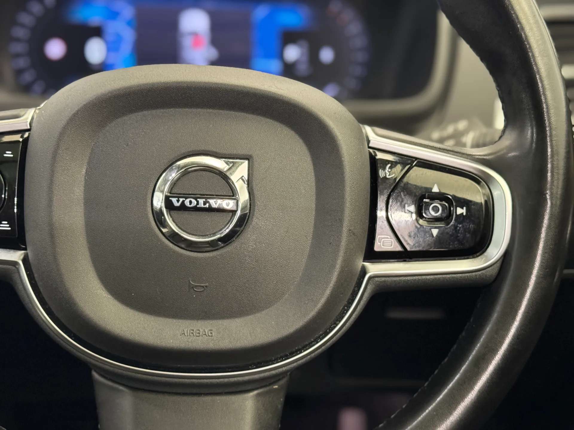 2023 VOLVO XC90 2023 VOLVO XC90