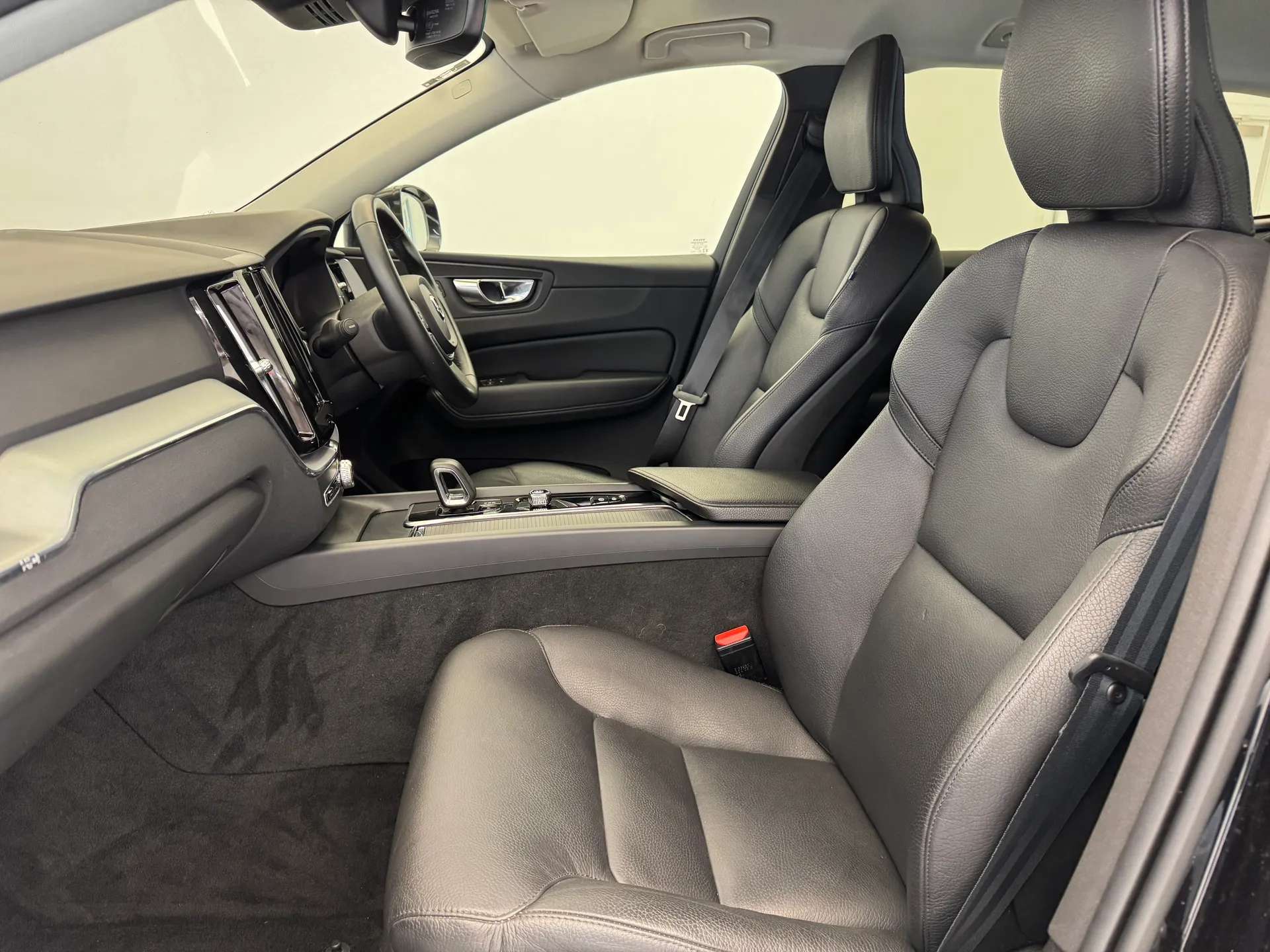 2021 VOLVO XC60 2021 VOLVO XC60