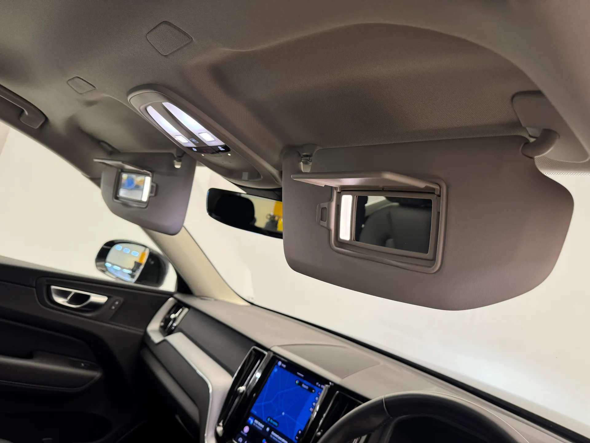 2021 VOLVO XC60 2021 VOLVO XC60