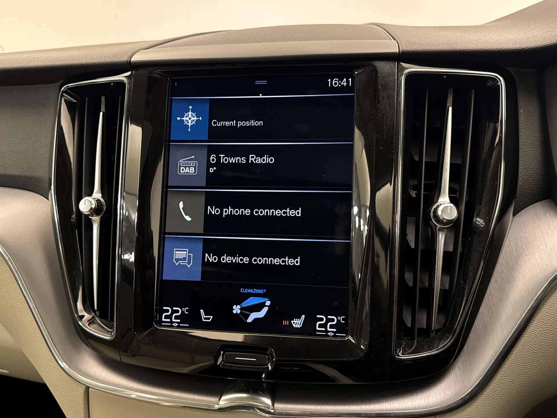 2020 VOLVO XC60 2020 VOLVO XC60