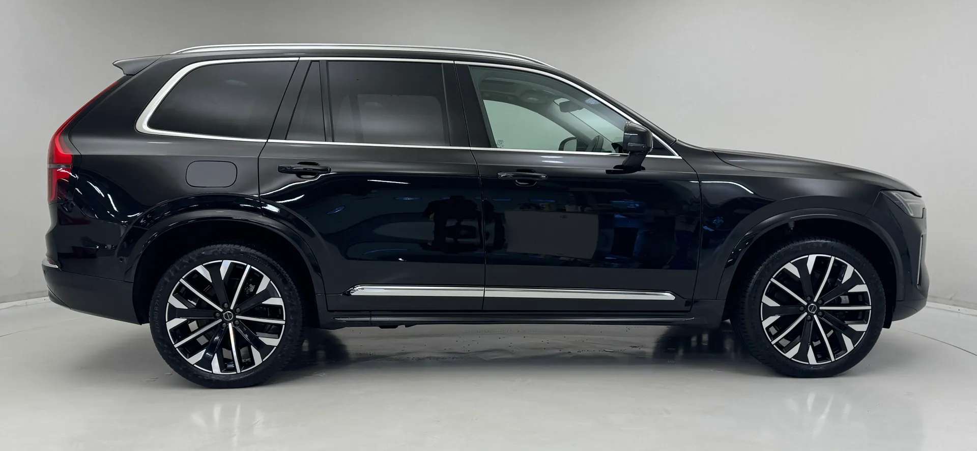 2025 VOLVO XC90 2025 VOLVO XC90