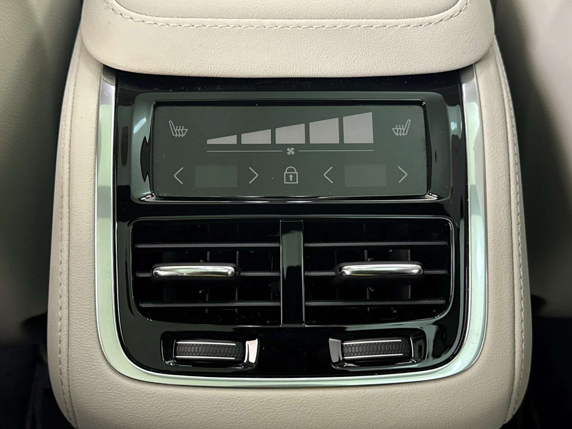 2025 VOLVO XC90 2025 VOLVO XC90