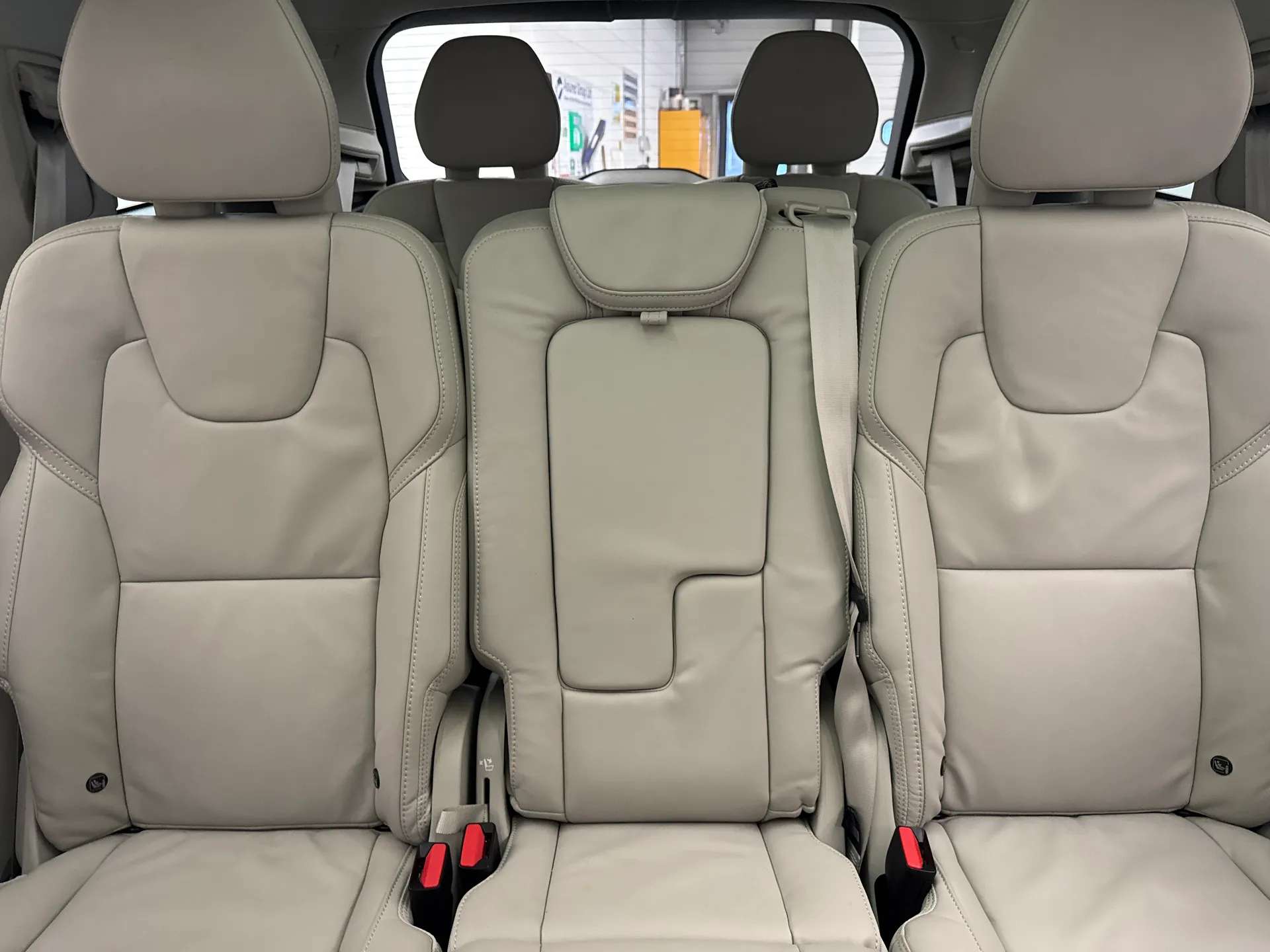 2025 VOLVO XC90 2025 VOLVO XC90