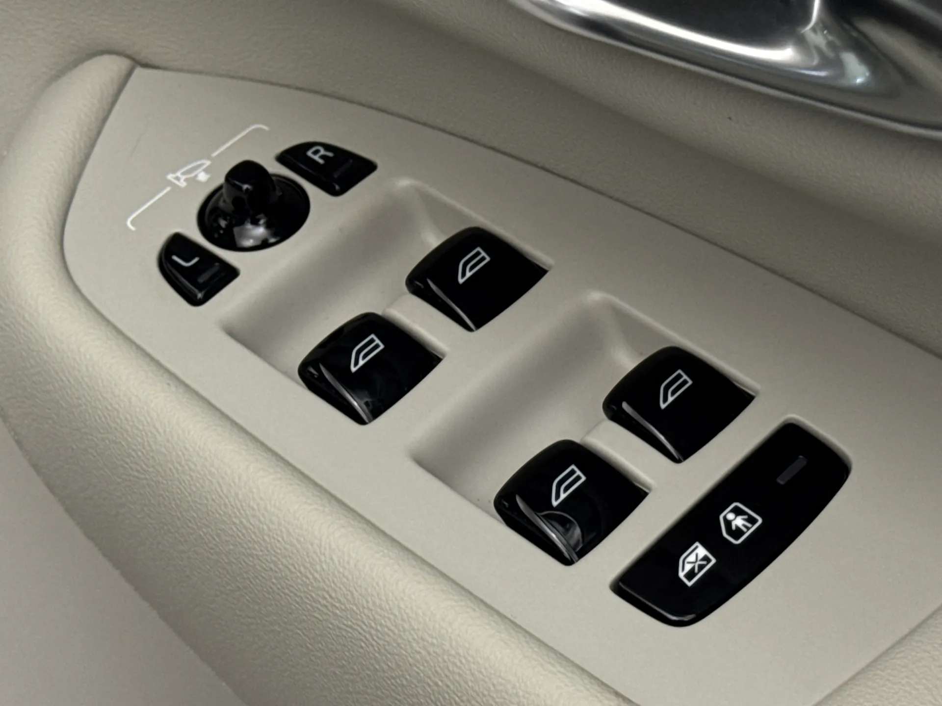 2025 VOLVO XC90 2025 VOLVO XC90