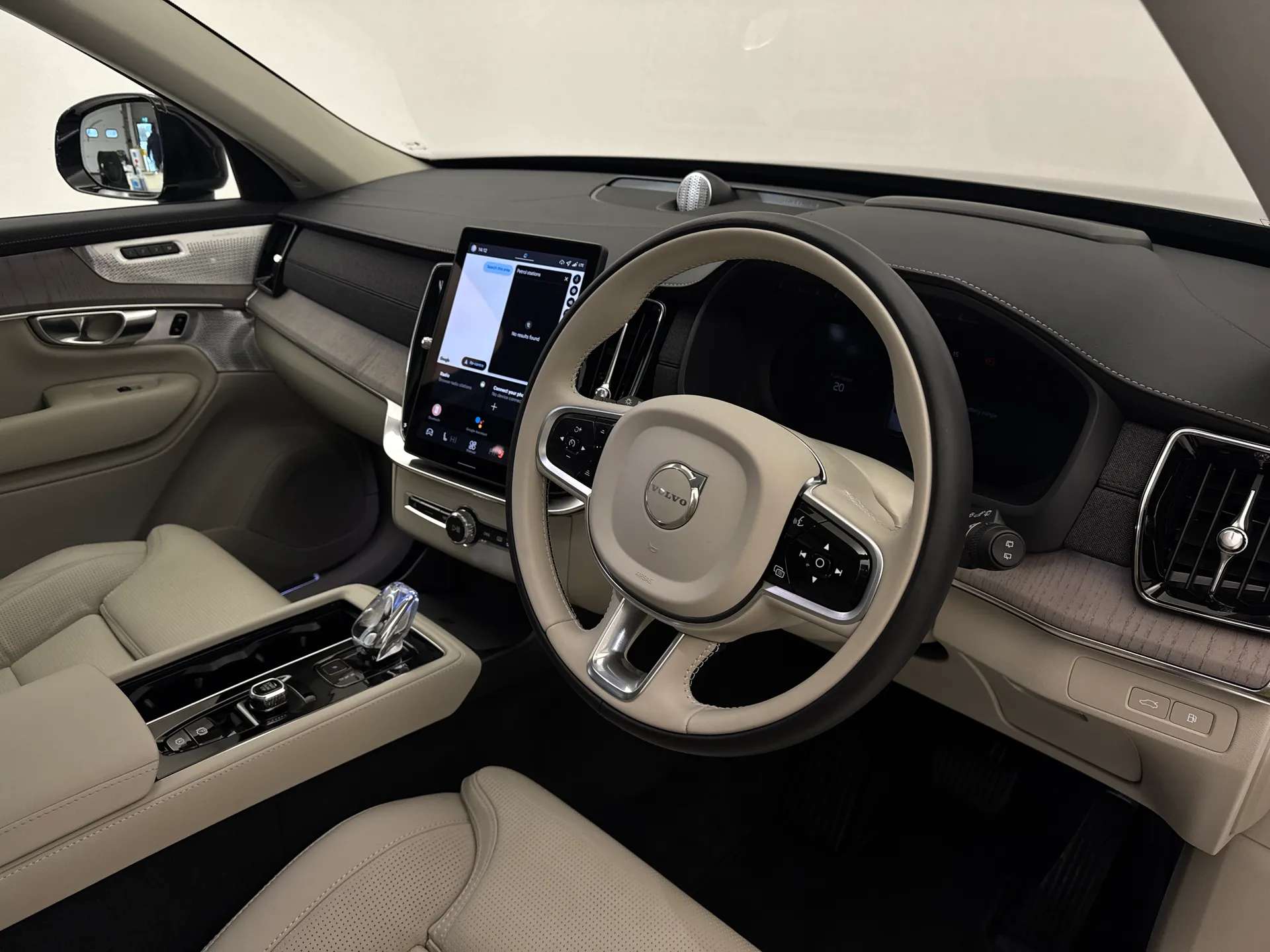 2025 VOLVO XC90 2025 VOLVO XC90