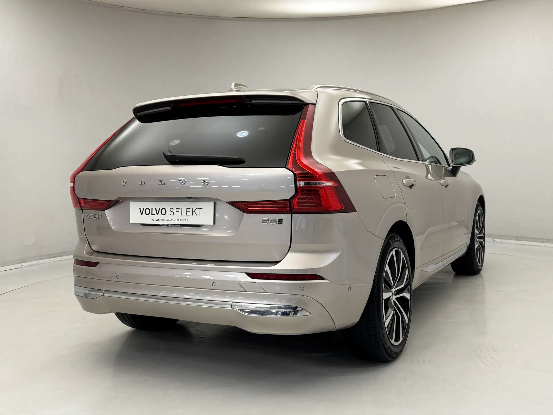 2025 VOLVO XC60 2025 VOLVO XC60