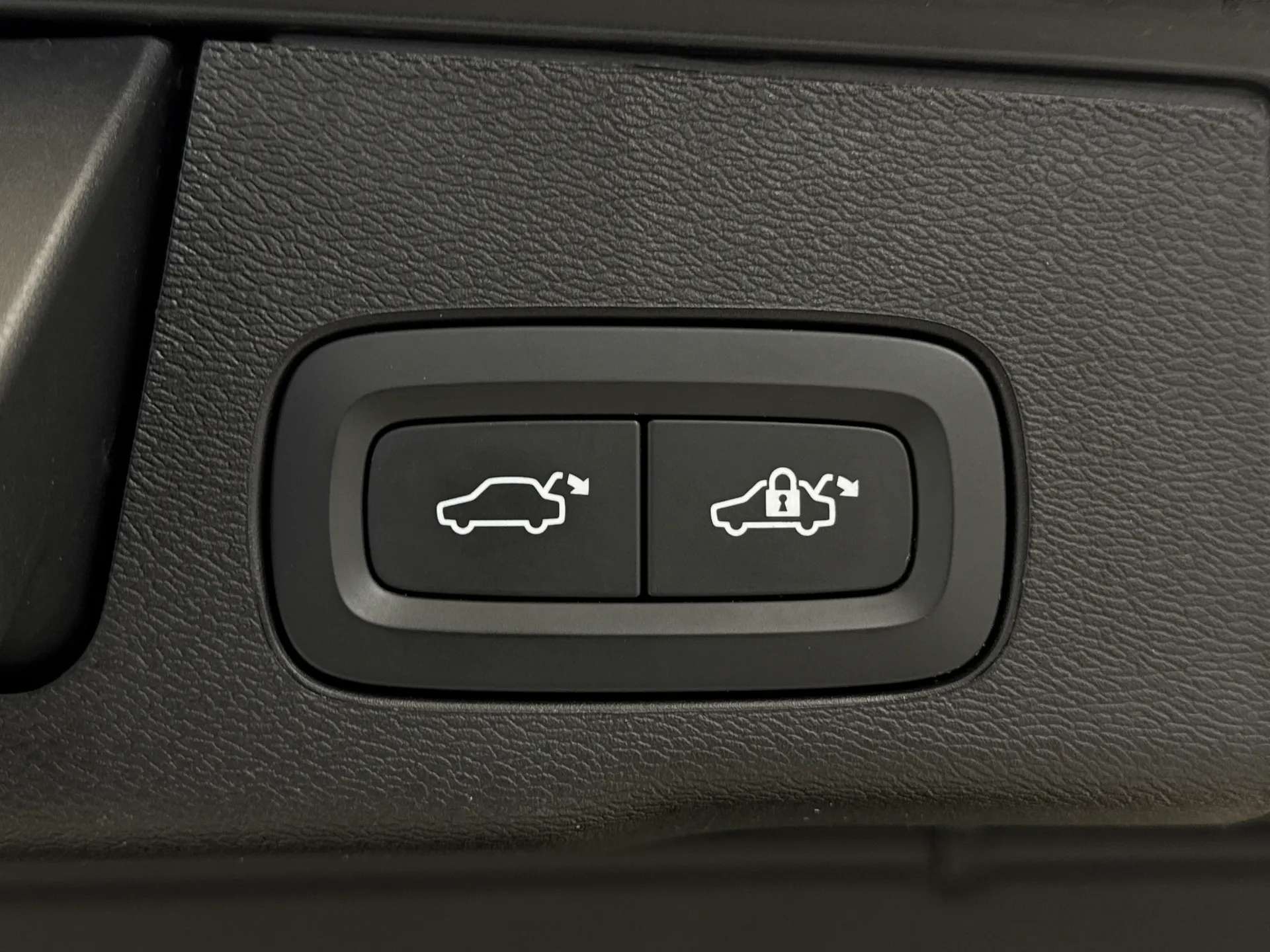 2025 VOLVO XC60 2025 VOLVO XC60