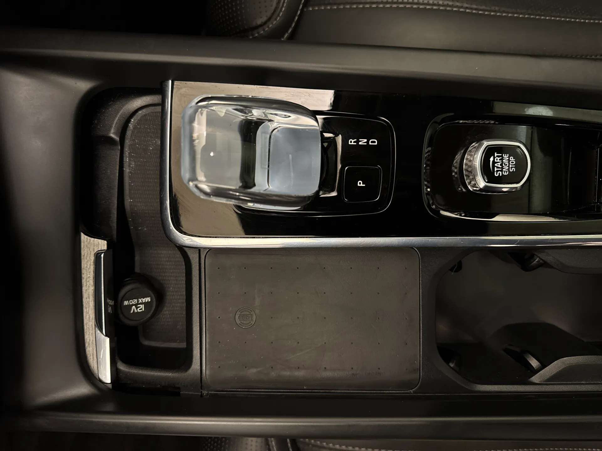 2025 VOLVO XC60 2025 VOLVO XC60