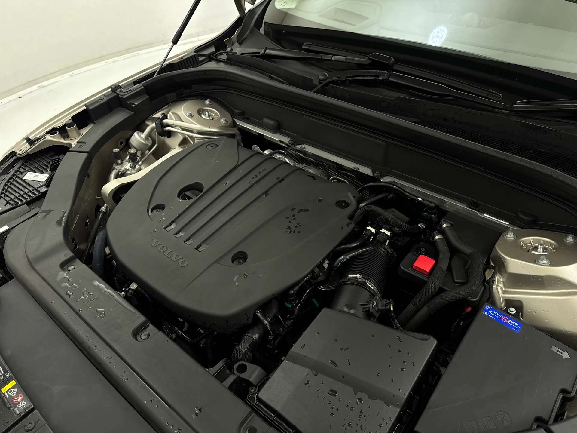 2025 VOLVO XC60 2025 VOLVO XC60