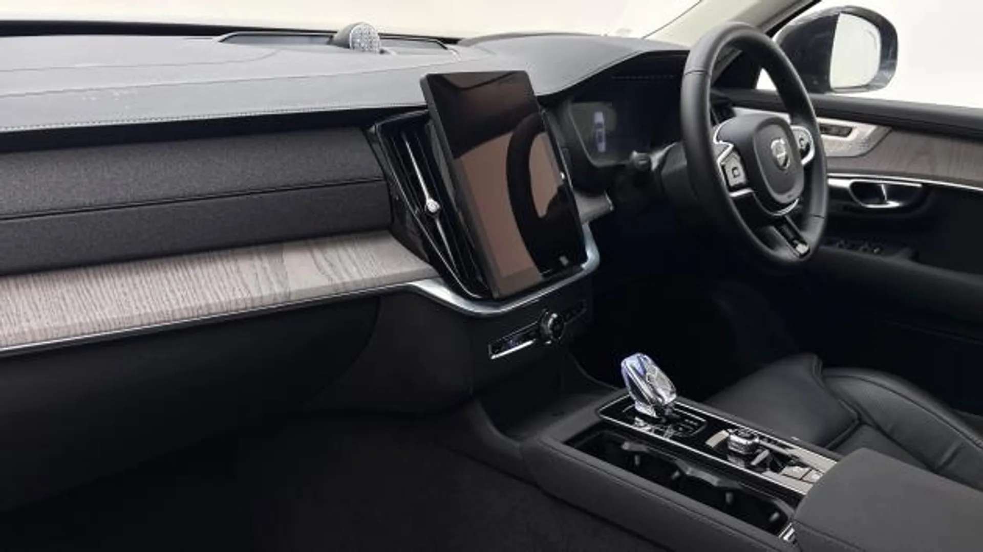 2025 VOLVO XC90 2025 VOLVO XC90