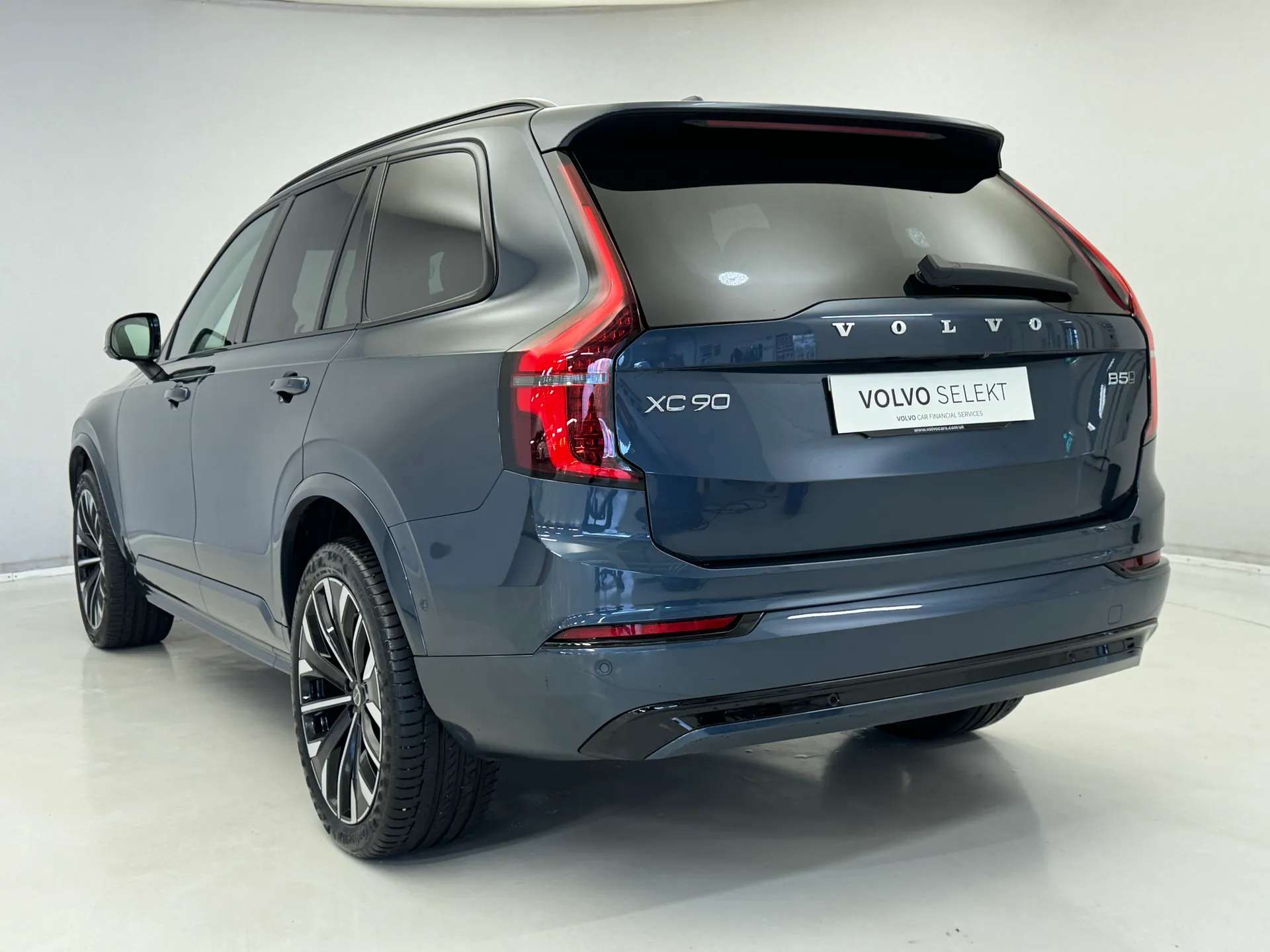 2025 VOLVO XC90 2025 VOLVO XC90