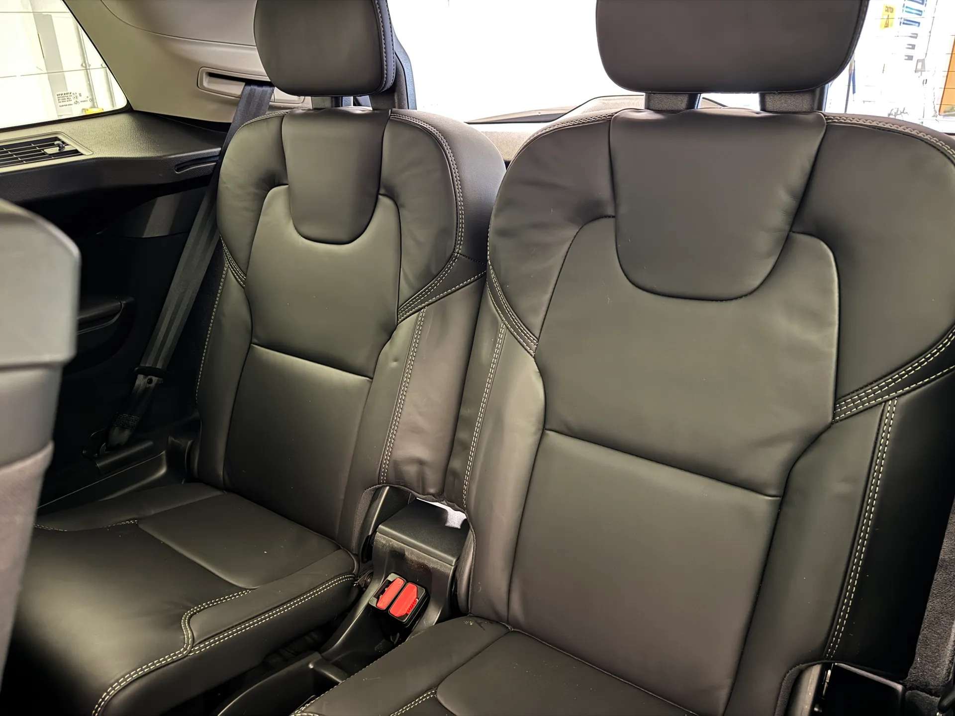 2025 VOLVO XC90 2025 VOLVO XC90