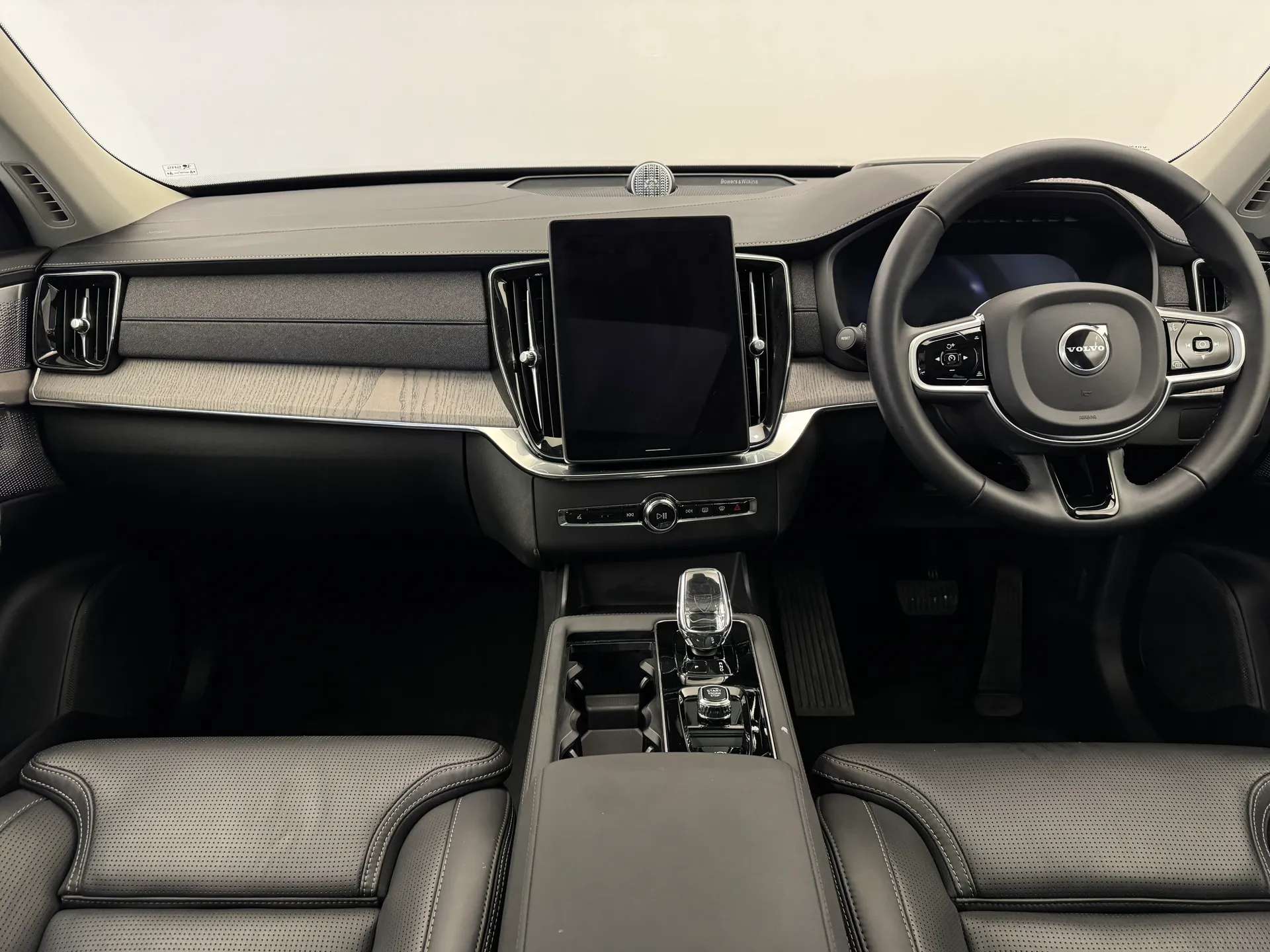 2025 VOLVO XC90 2025 VOLVO XC90