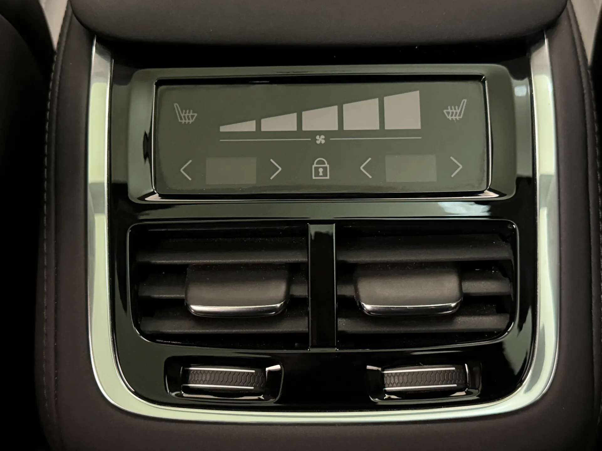 2025 VOLVO XC90 2025 VOLVO XC90