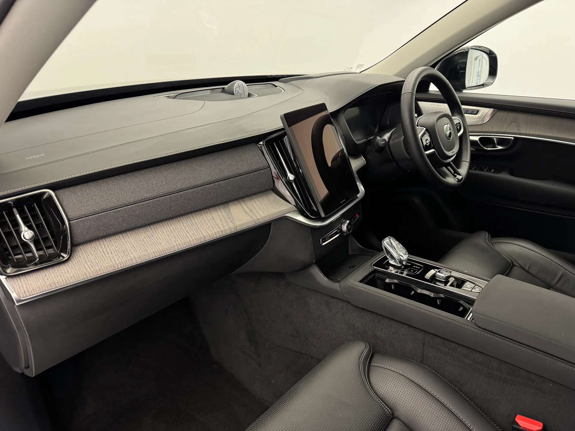 2025 VOLVO XC90 2025 VOLVO XC90