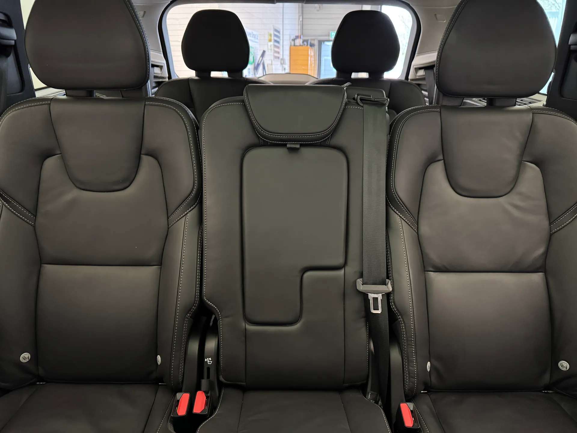 2025 VOLVO XC90 2025 VOLVO XC90