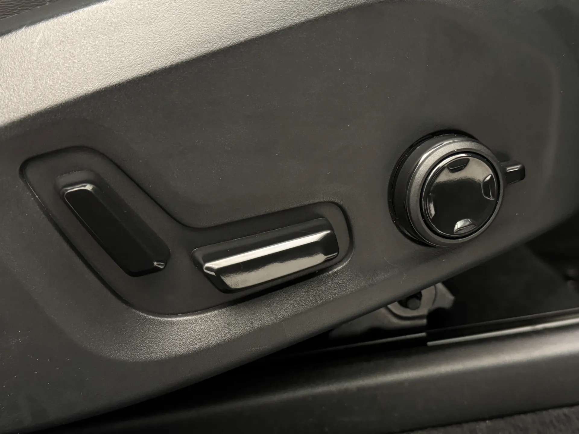 2025 VOLVO XC90 2025 VOLVO XC90