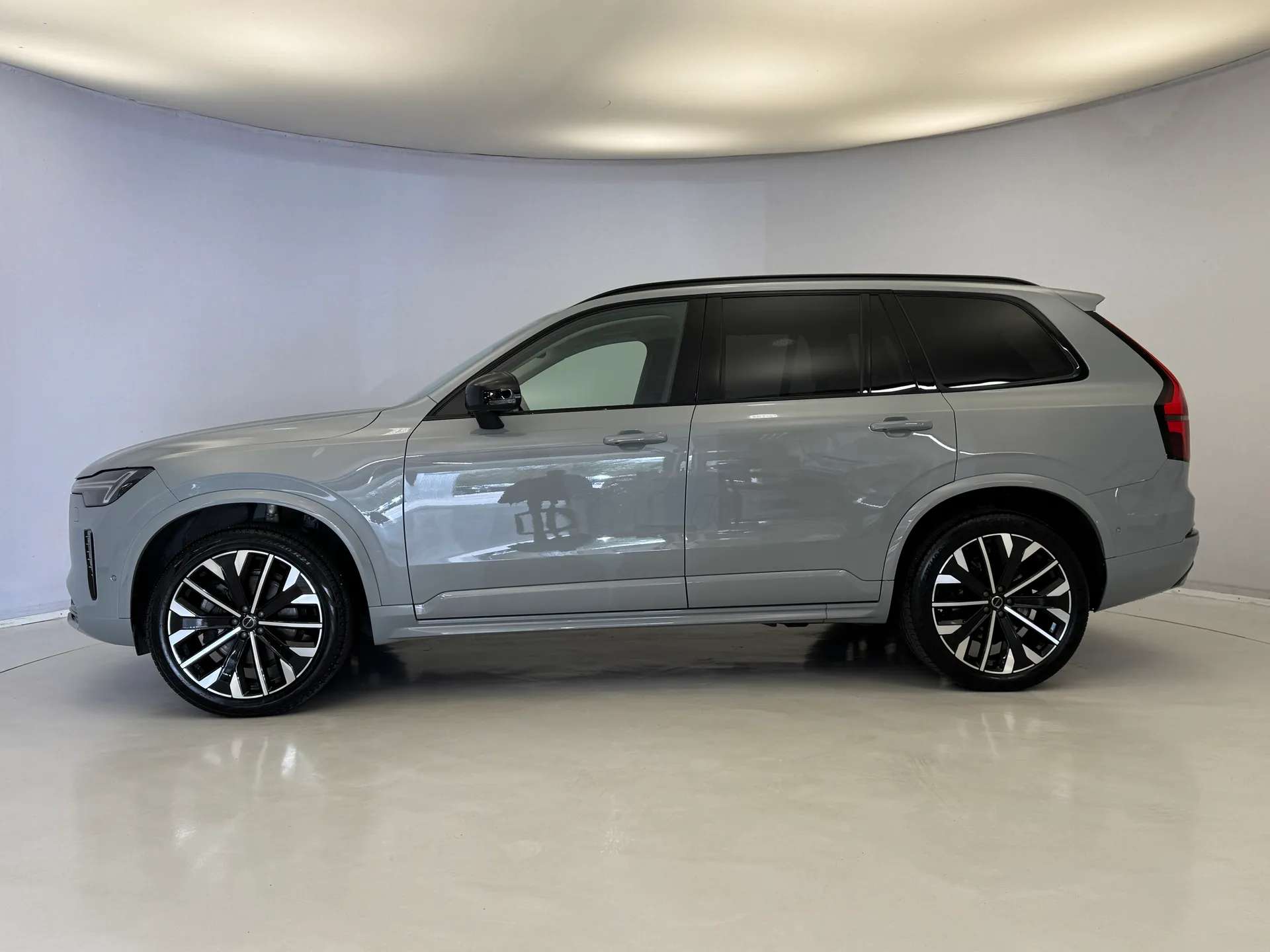 2025 VOLVO XC90 2025 VOLVO XC90