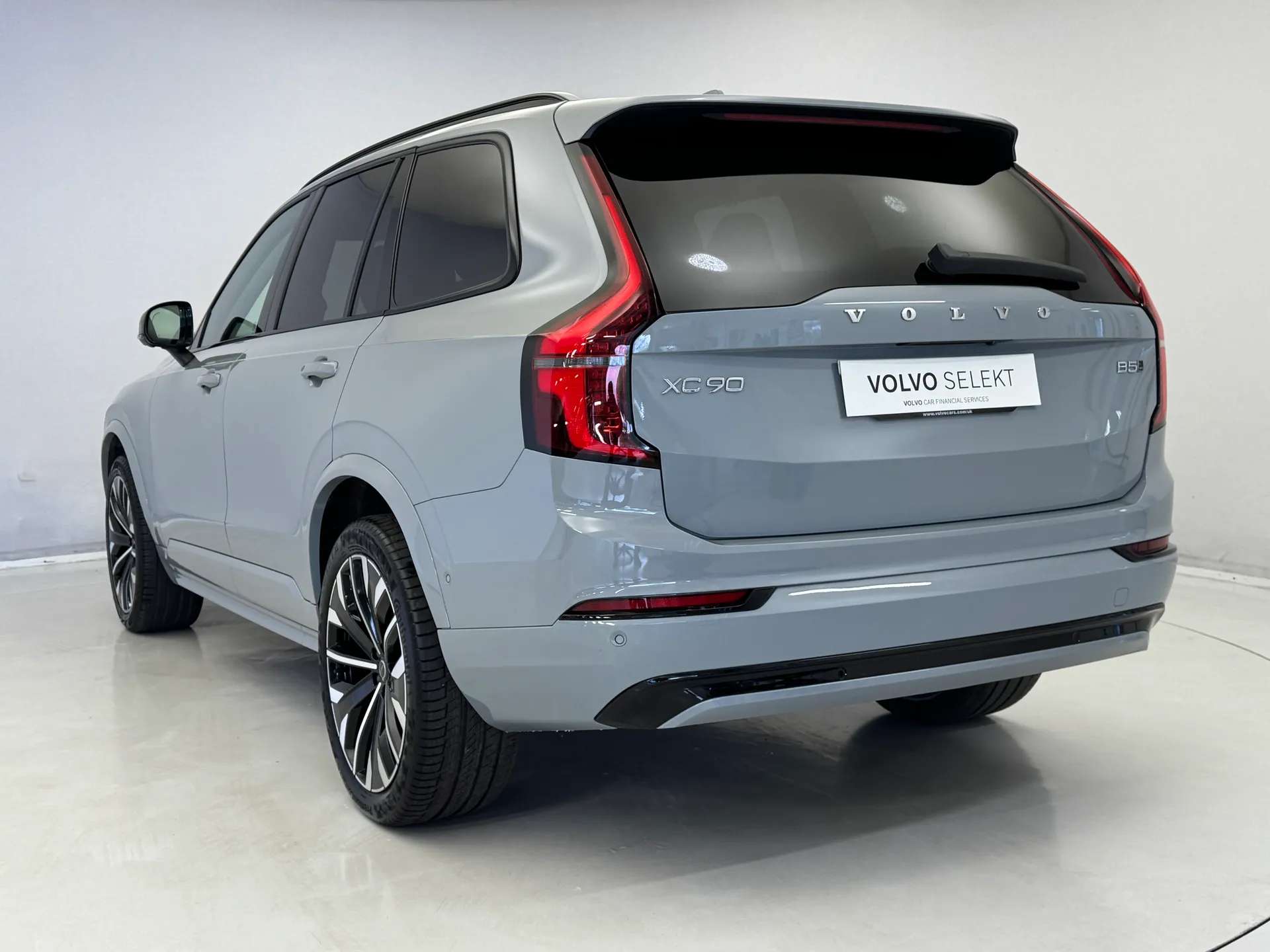 2025 VOLVO XC90 2025 VOLVO XC90