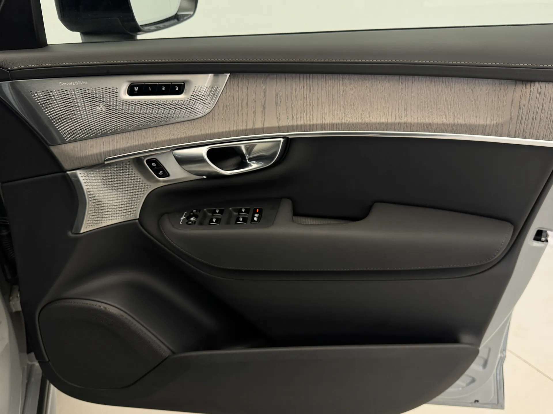 2025 VOLVO XC90 2025 VOLVO XC90