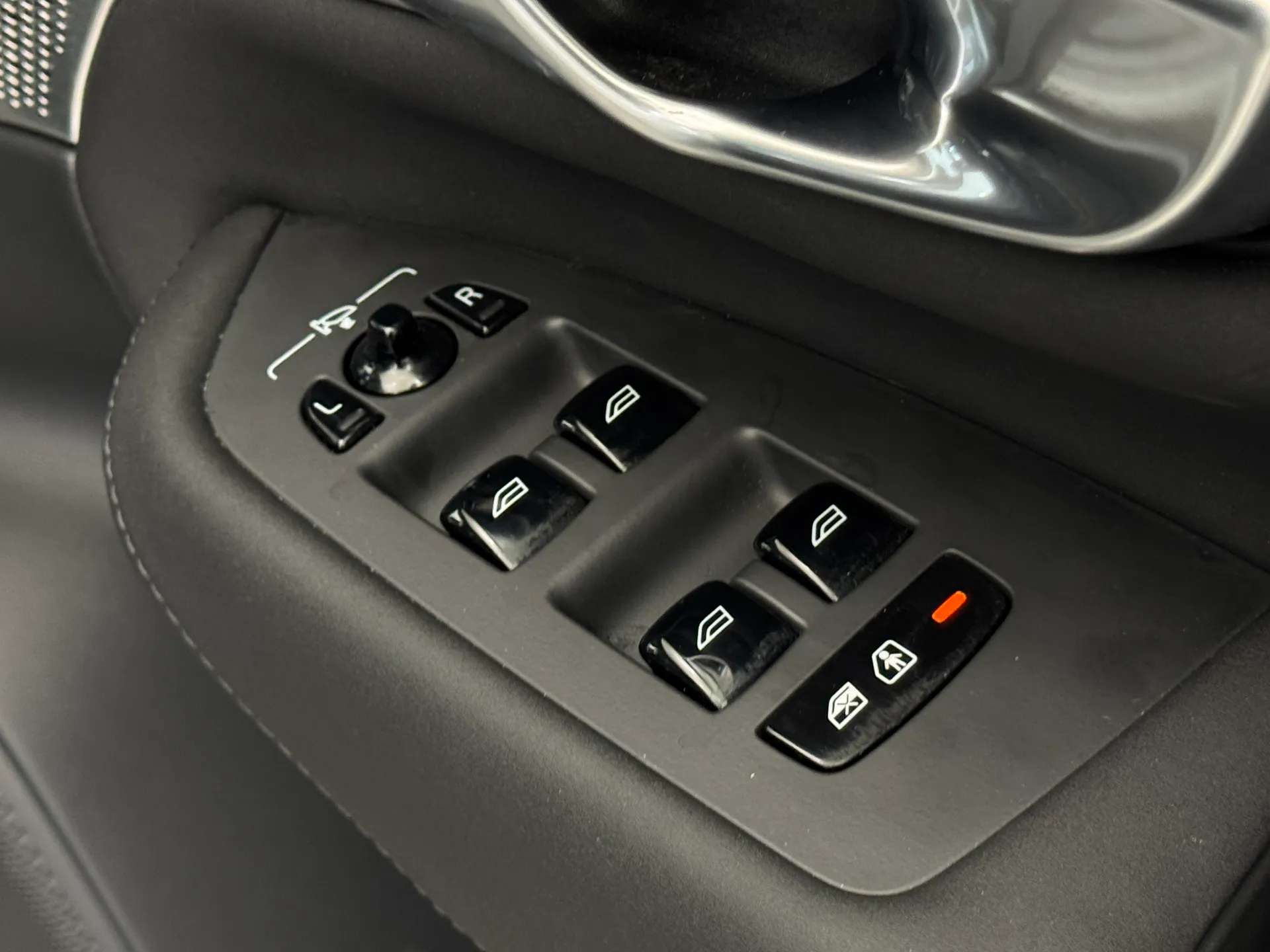 2025 VOLVO XC90 2025 VOLVO XC90