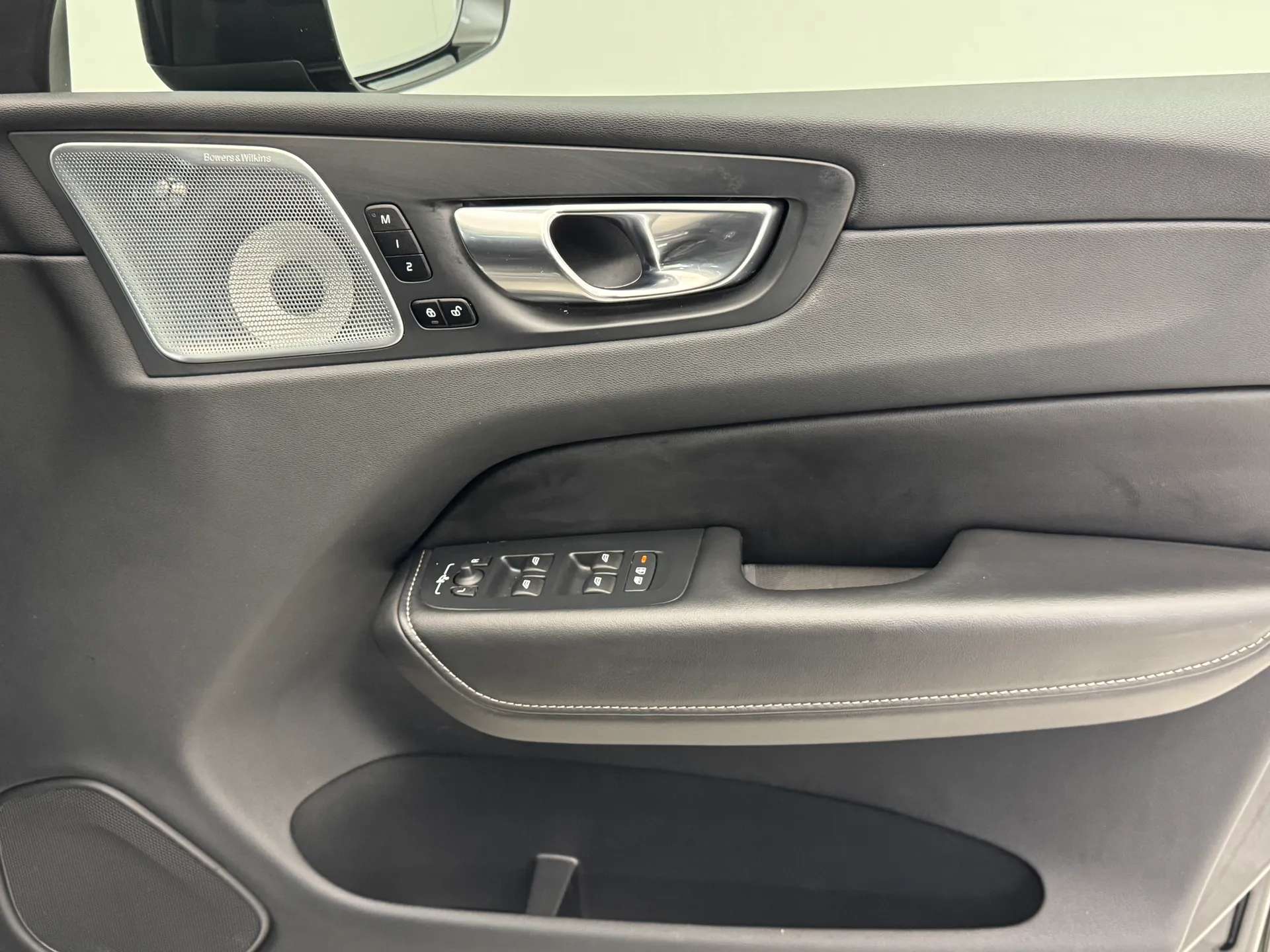 2025 VOLVO XC60 2025 VOLVO XC60