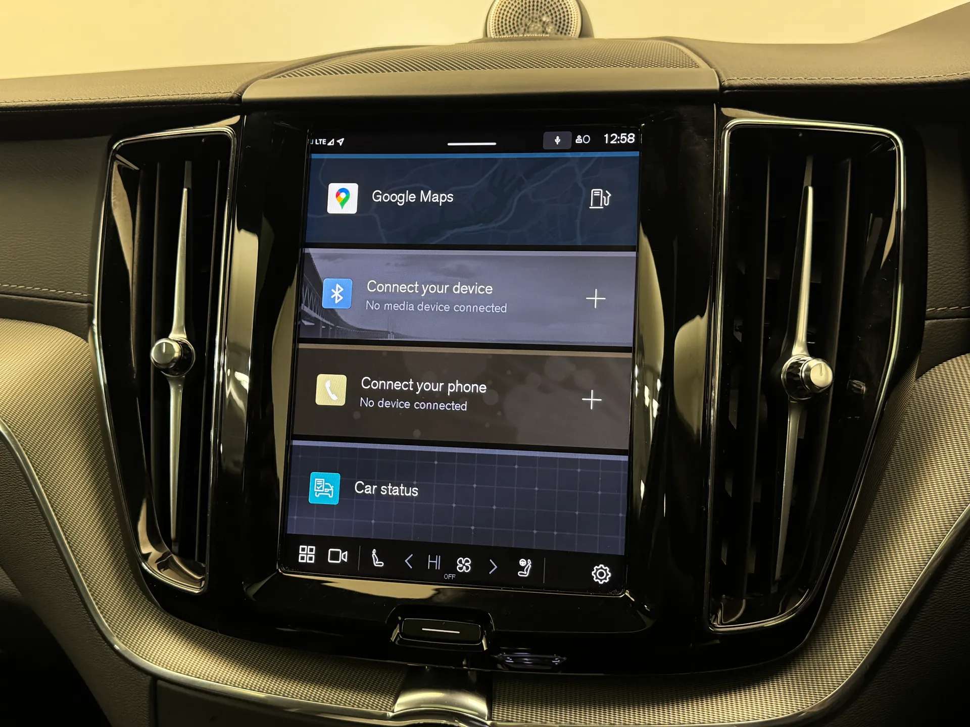 2025 VOLVO XC60 2025 VOLVO XC60