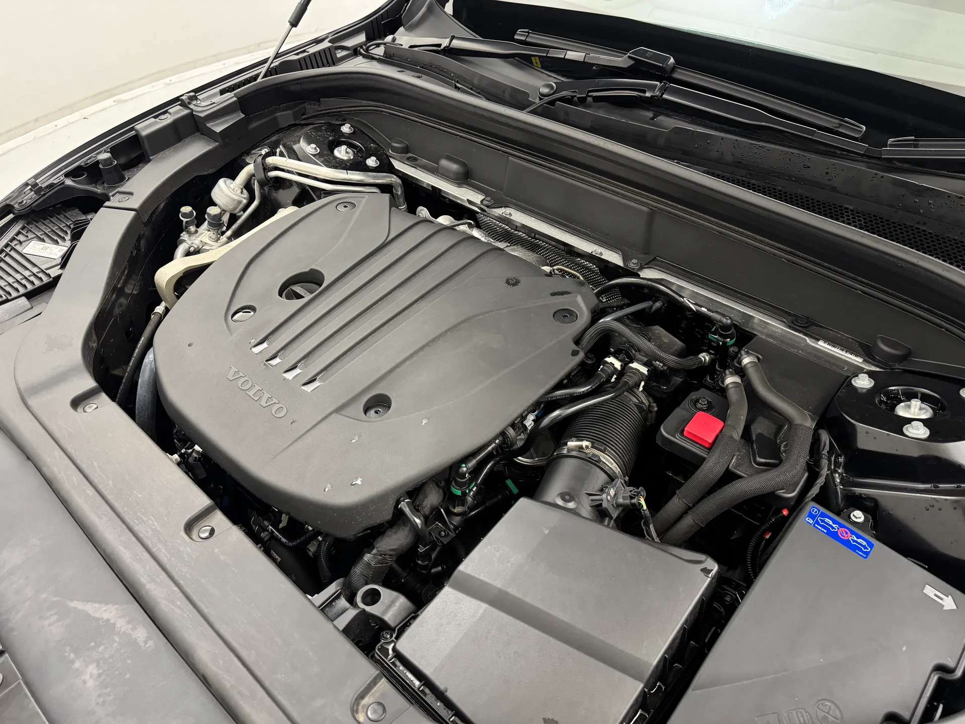 2025 VOLVO XC60 2025 VOLVO XC60