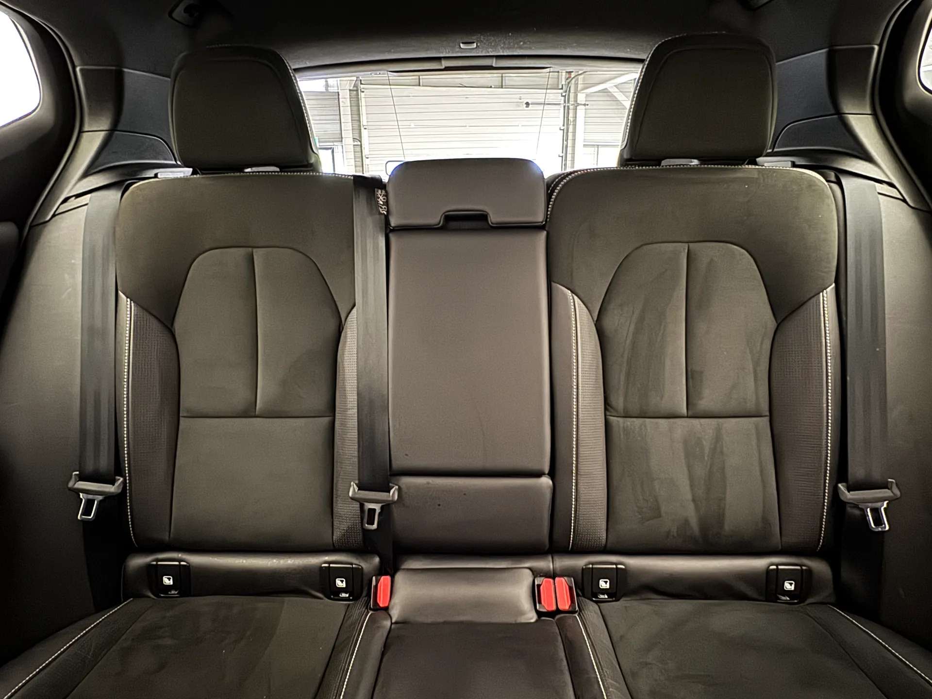 2019 VOLVO XC40 2019 VOLVO XC40