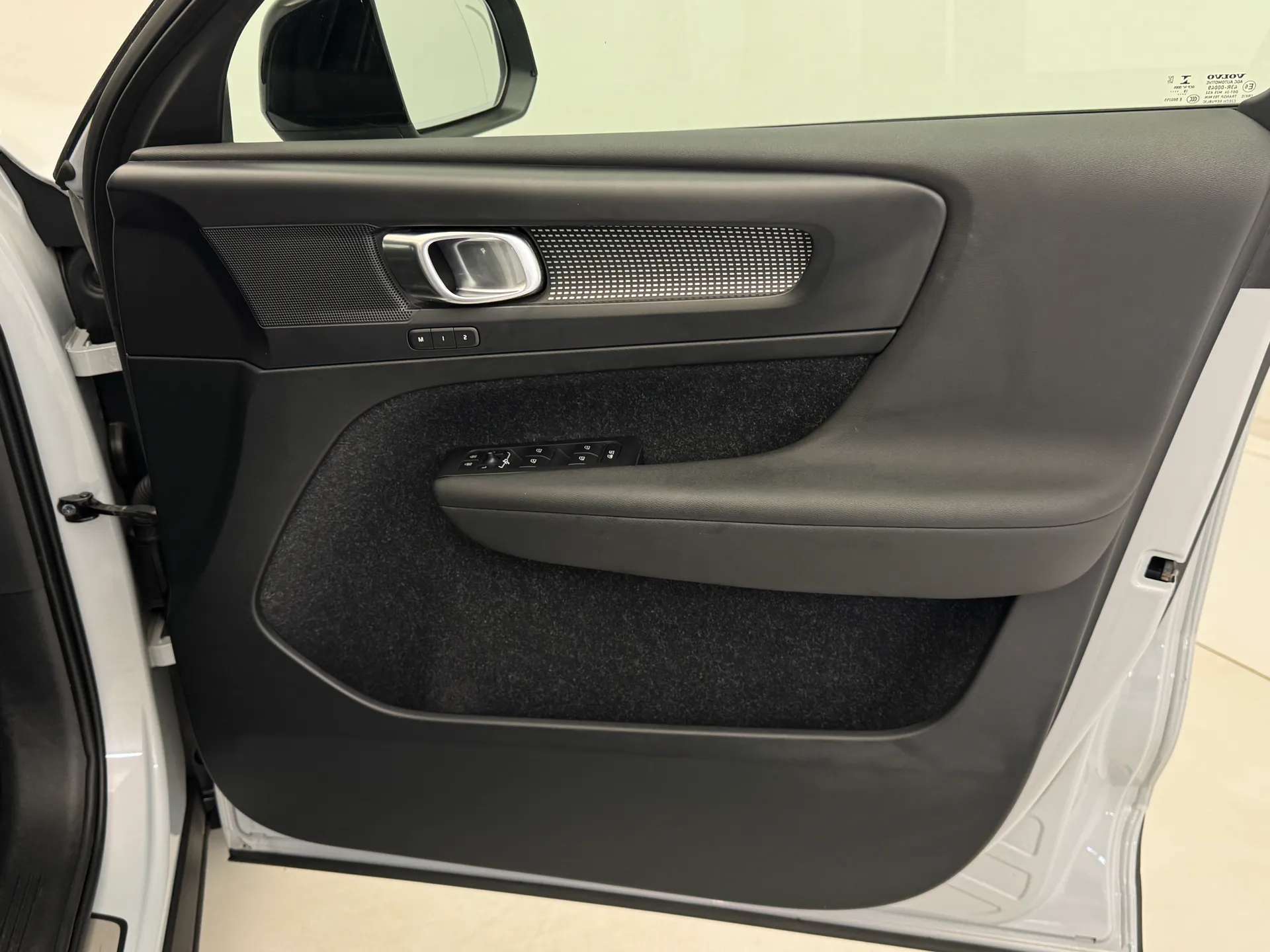 2019 VOLVO XC40 2019 VOLVO XC40