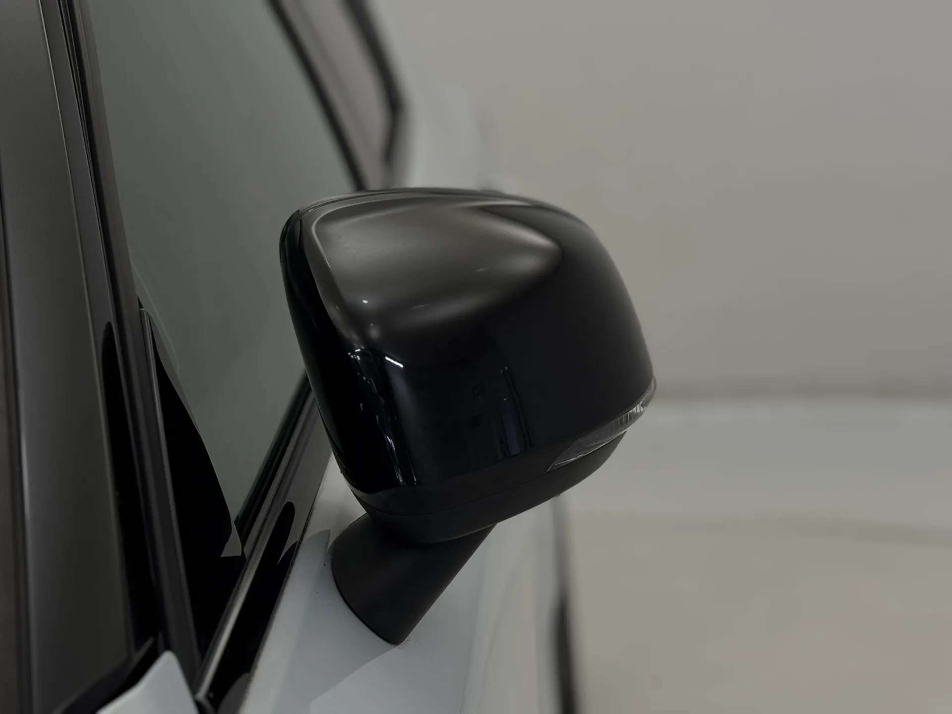 2019 VOLVO XC40 2019 VOLVO XC40