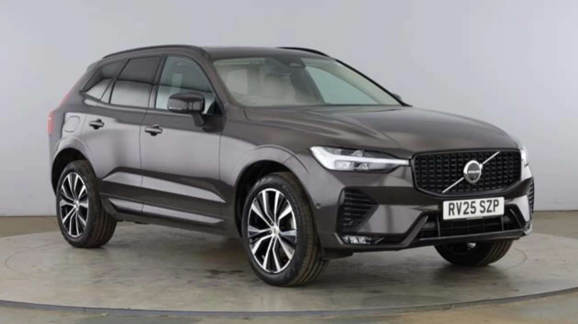 A 2025 VOLVO XC60 2.0 B5P Ultra Dark 5dr AWD Geartronic A 2025 VOLVO XC60 2.0 B5P Ultra Dark 5dr AWD Geartronic