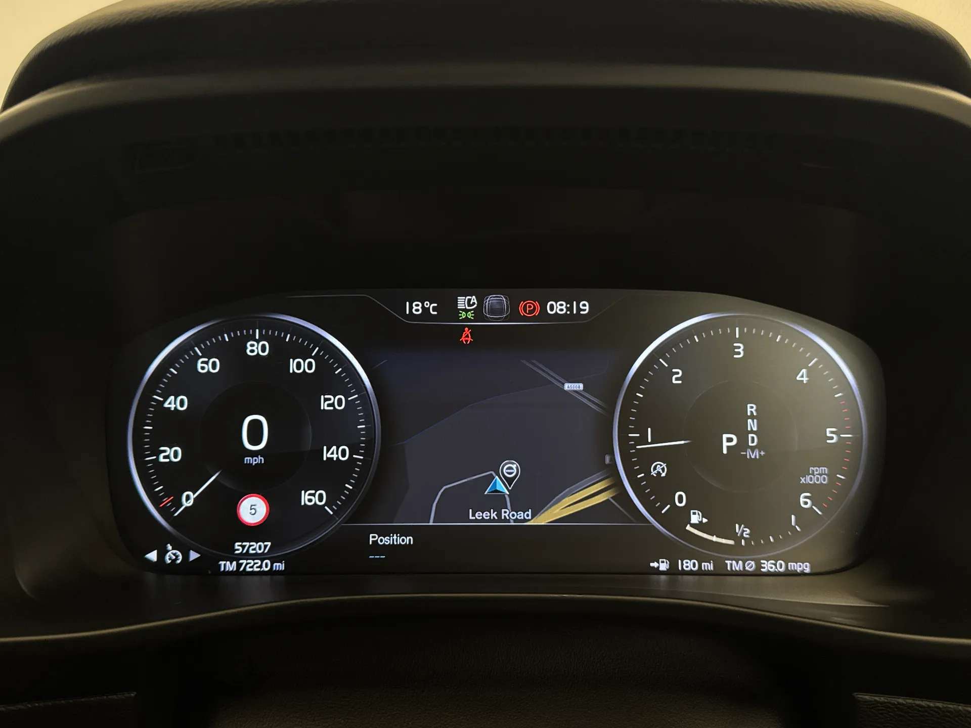 2019 VOLVO XC40 2019 VOLVO XC40