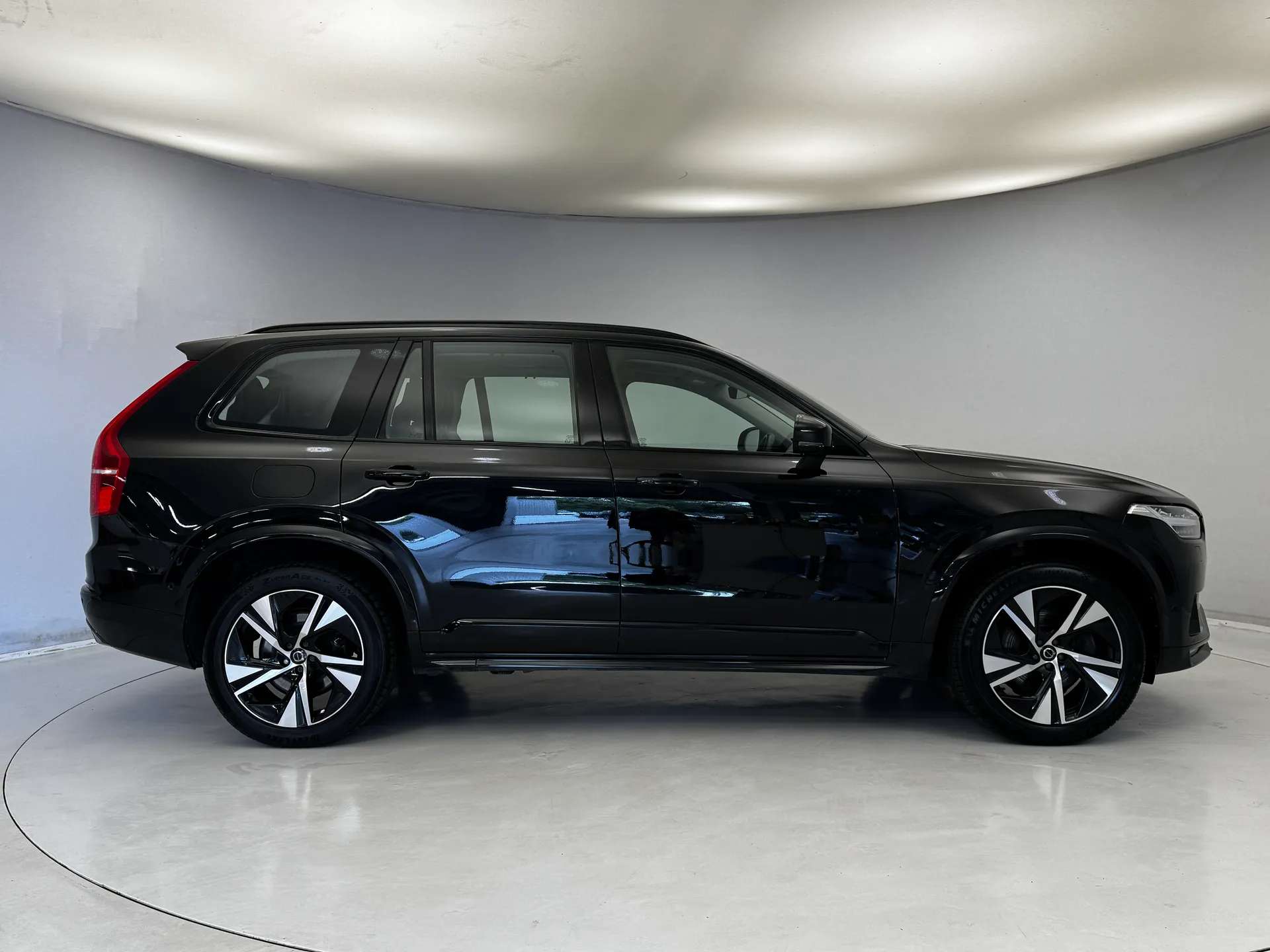2022 VOLVO XC90 2022 VOLVO XC90