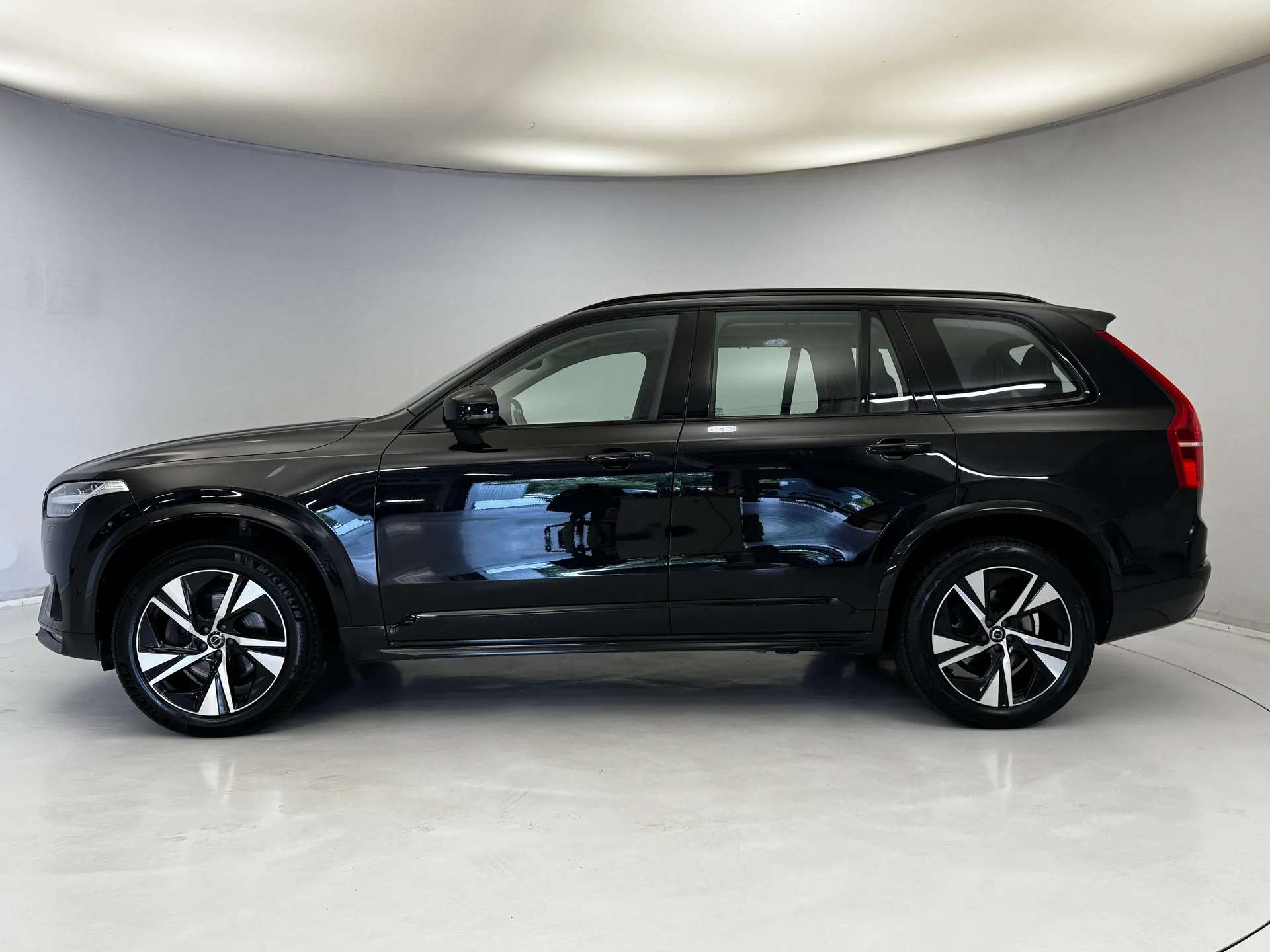 2022 VOLVO XC90 2022 VOLVO XC90