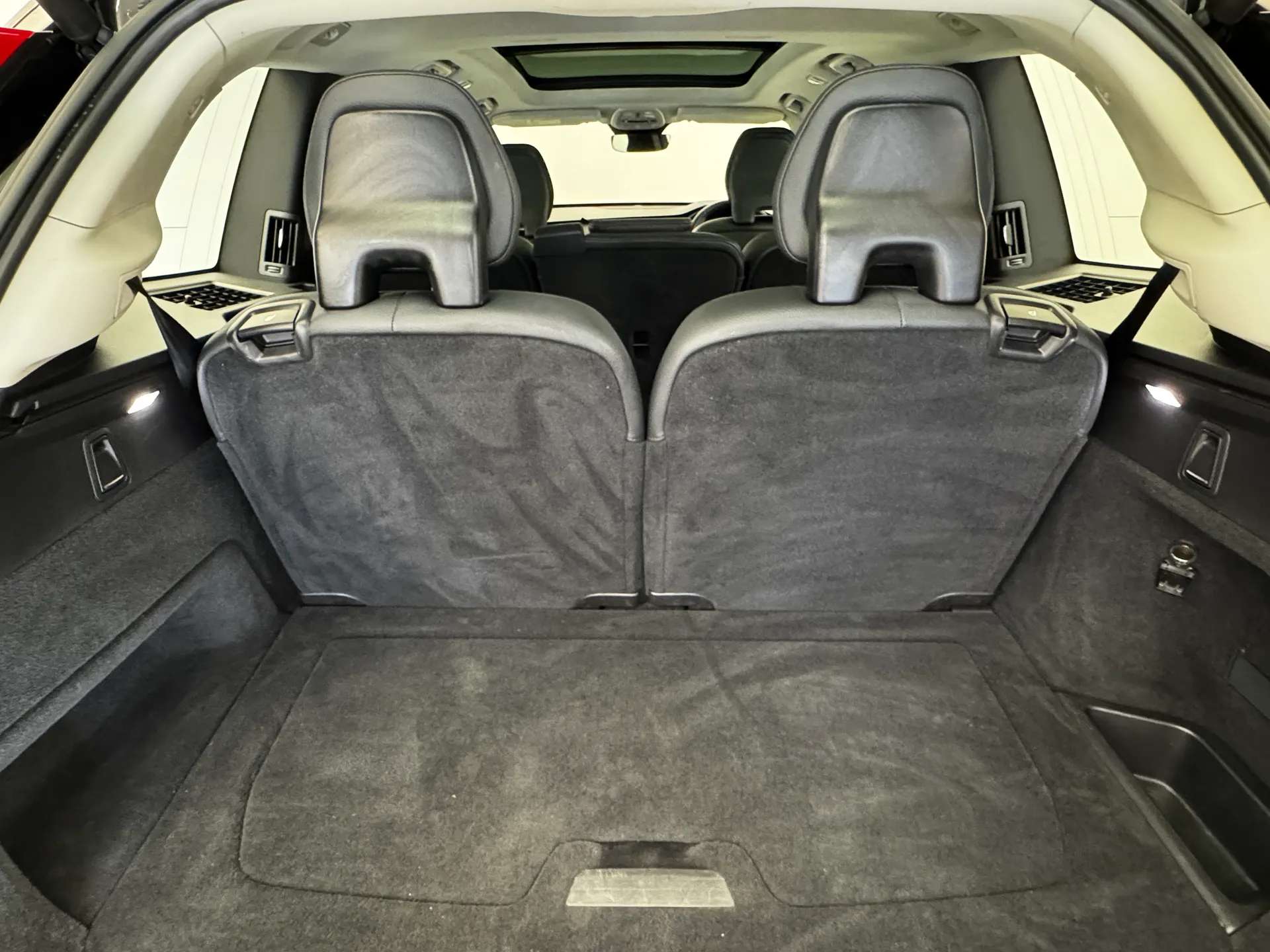 2022 VOLVO XC90 2022 VOLVO XC90