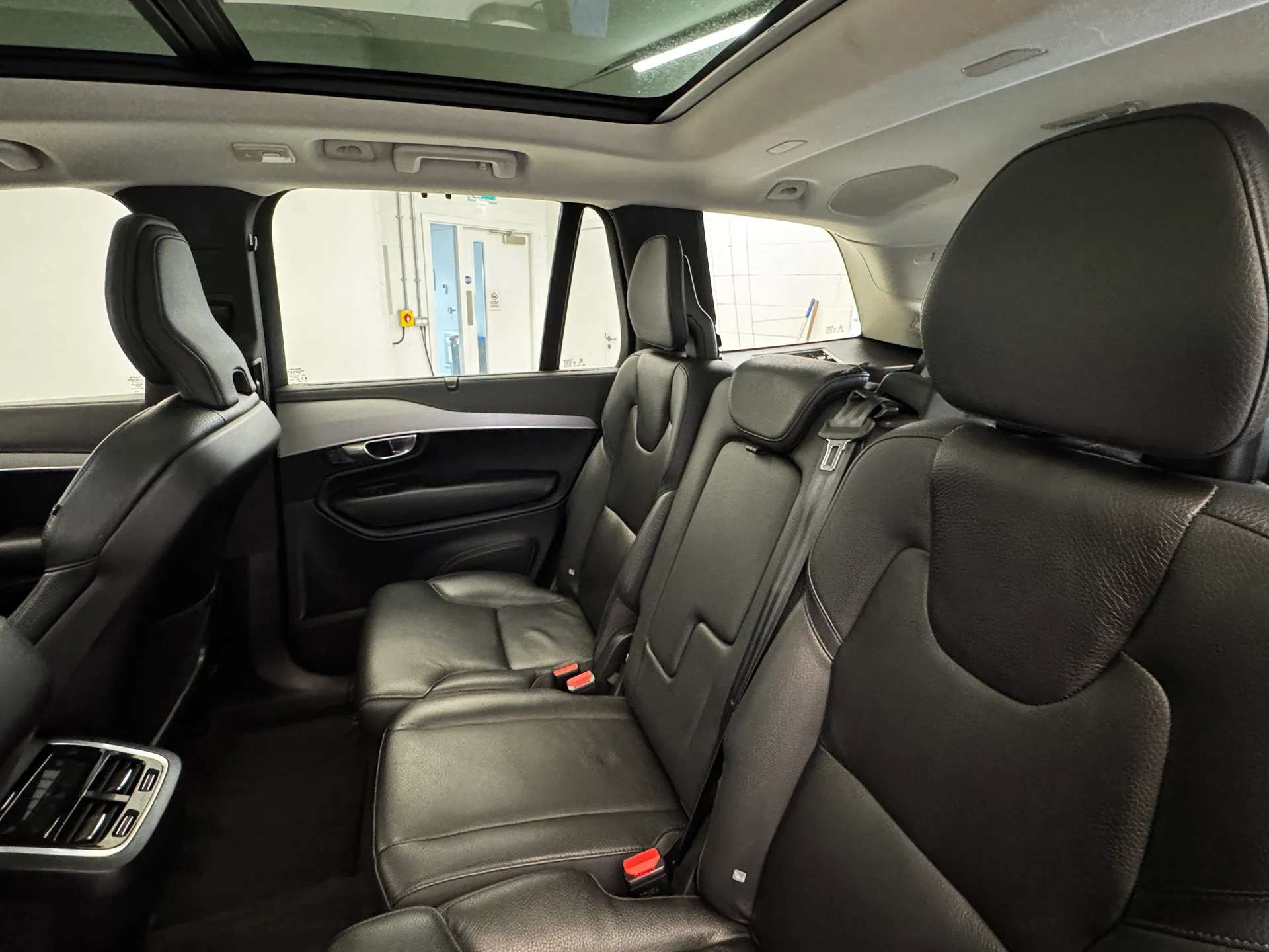 2022 VOLVO XC90 2022 VOLVO XC90