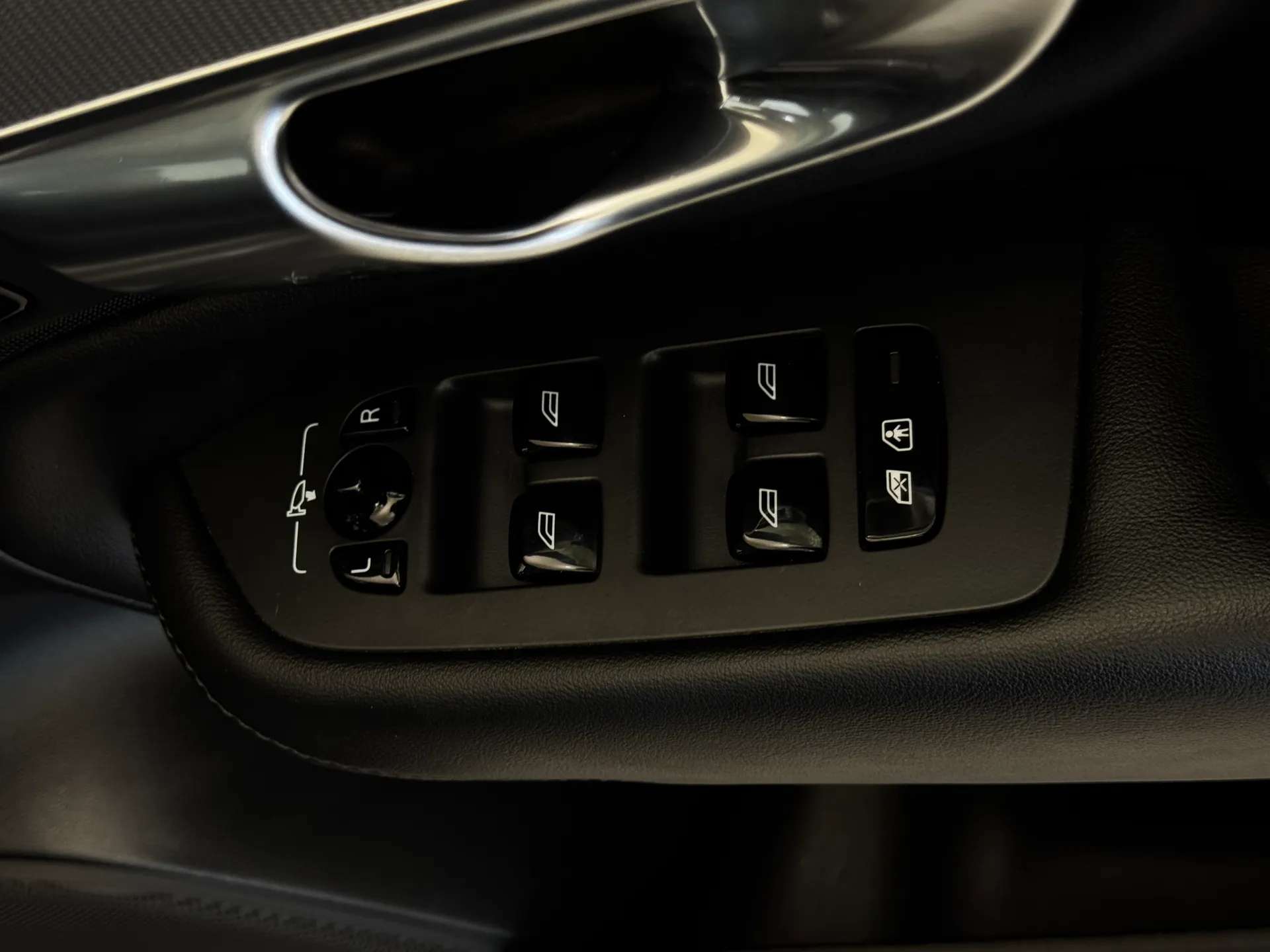 2022 VOLVO XC90 2022 VOLVO XC90