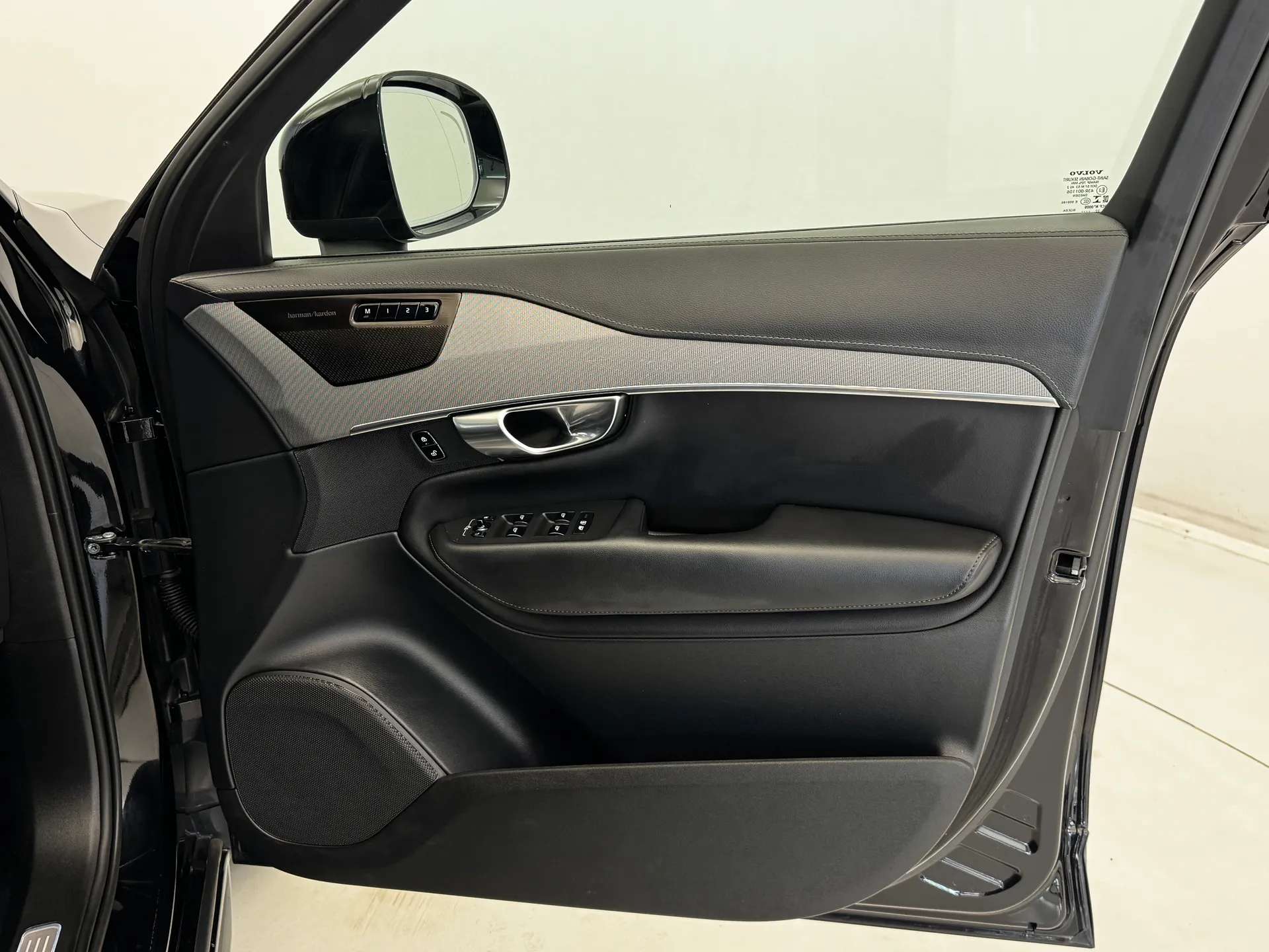 2022 VOLVO XC90 2022 VOLVO XC90