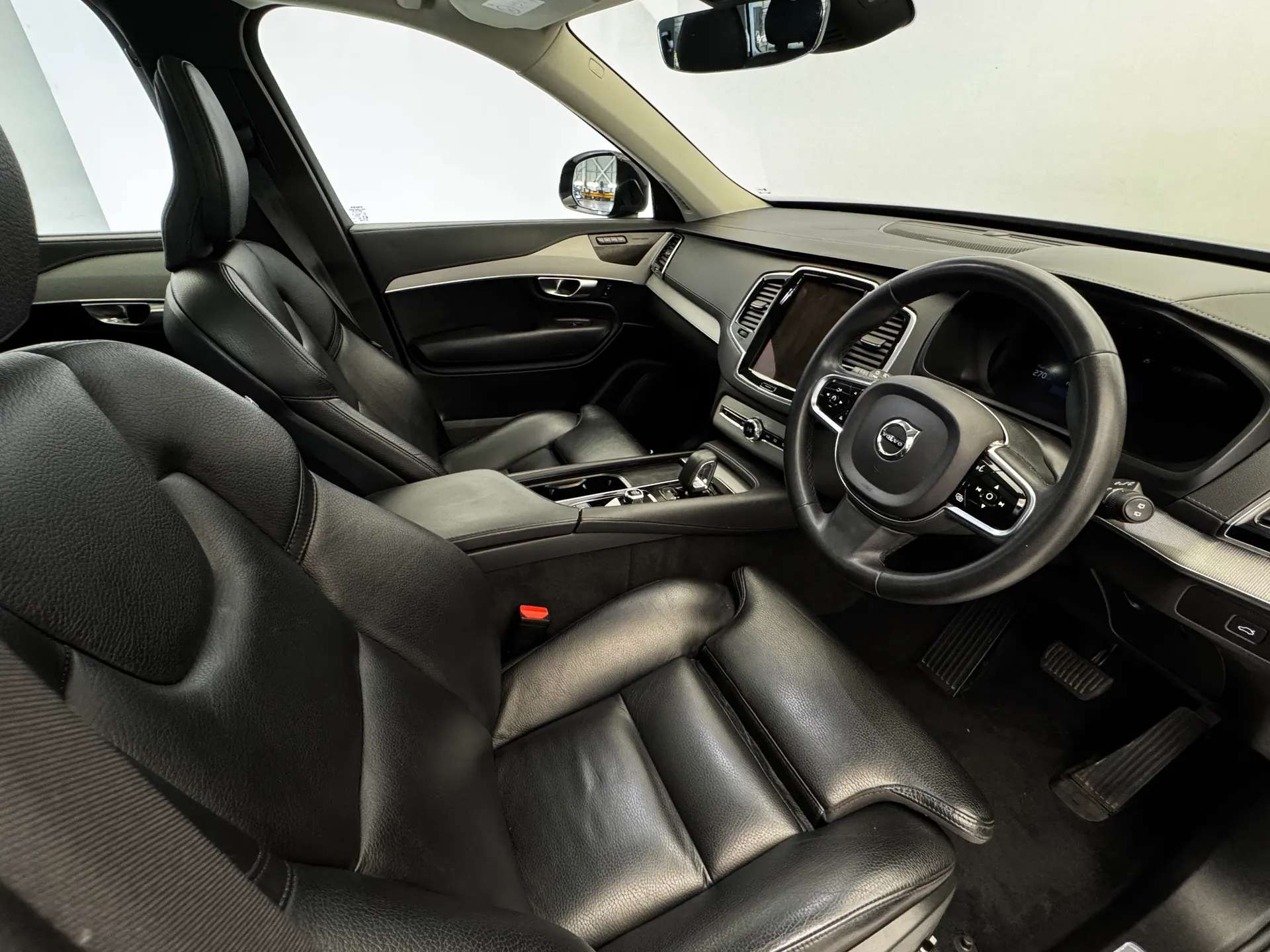 2022 VOLVO XC90 2022 VOLVO XC90