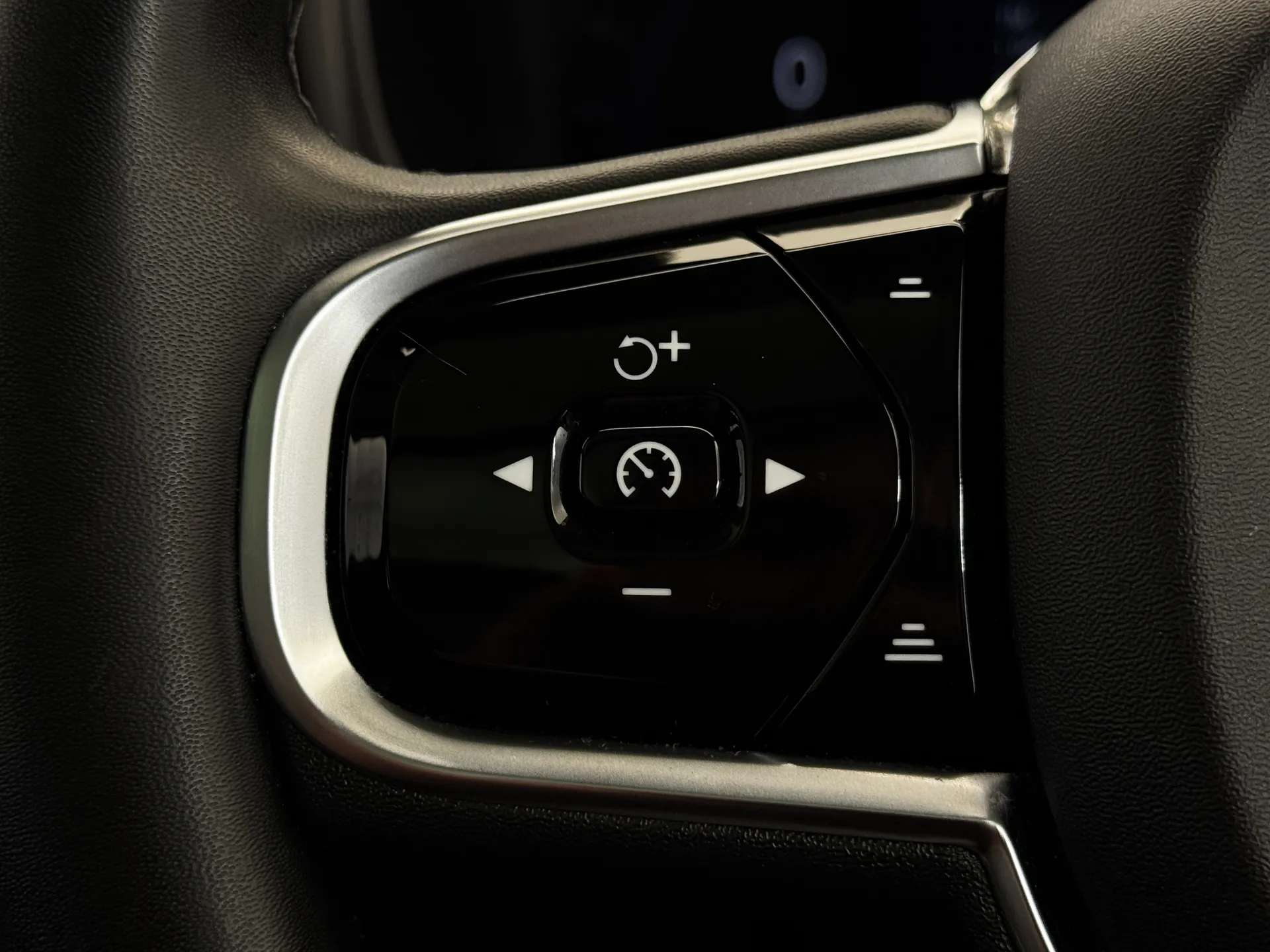 2022 VOLVO XC90 2022 VOLVO XC90