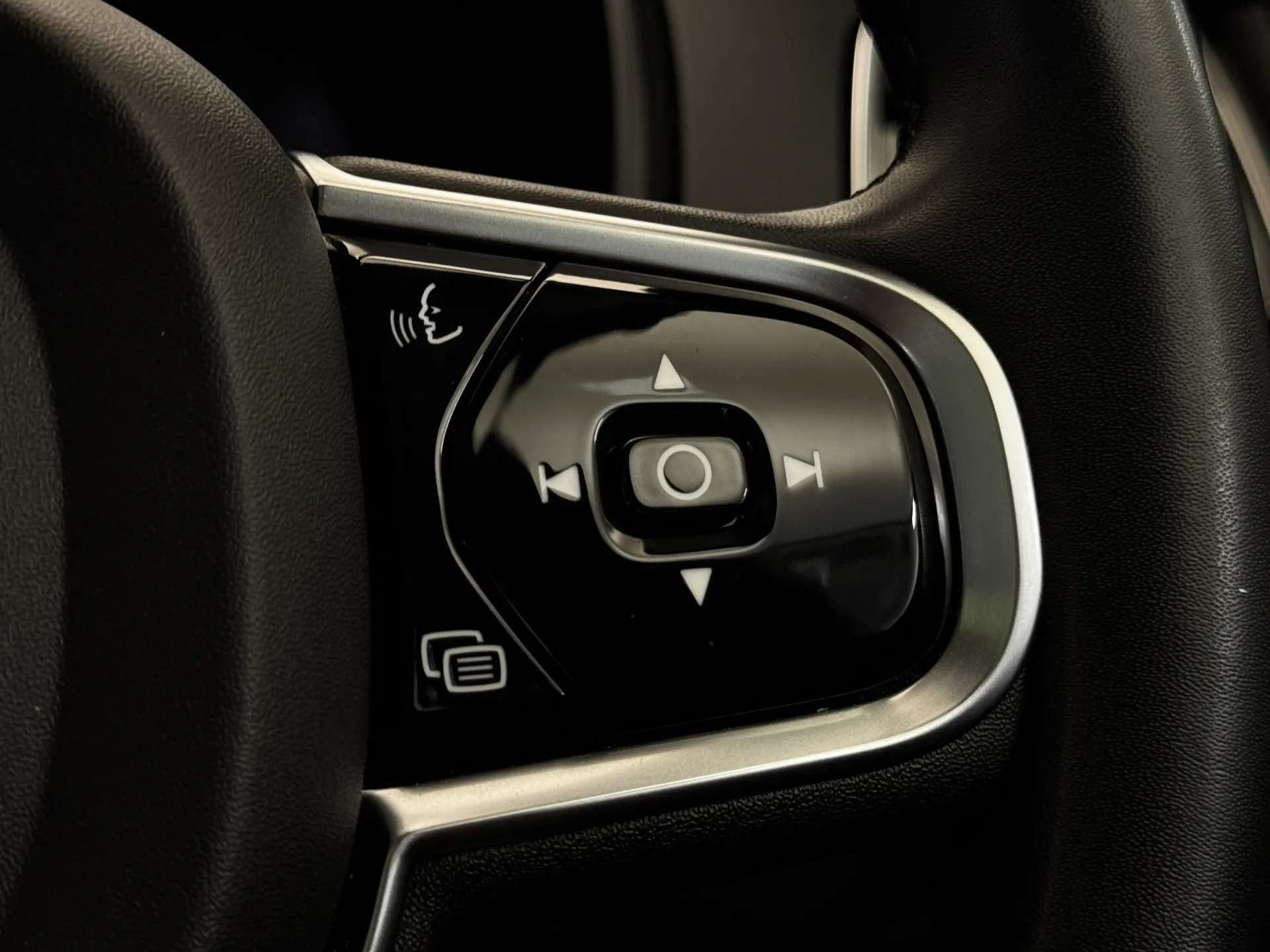 2022 VOLVO XC90 2022 VOLVO XC90