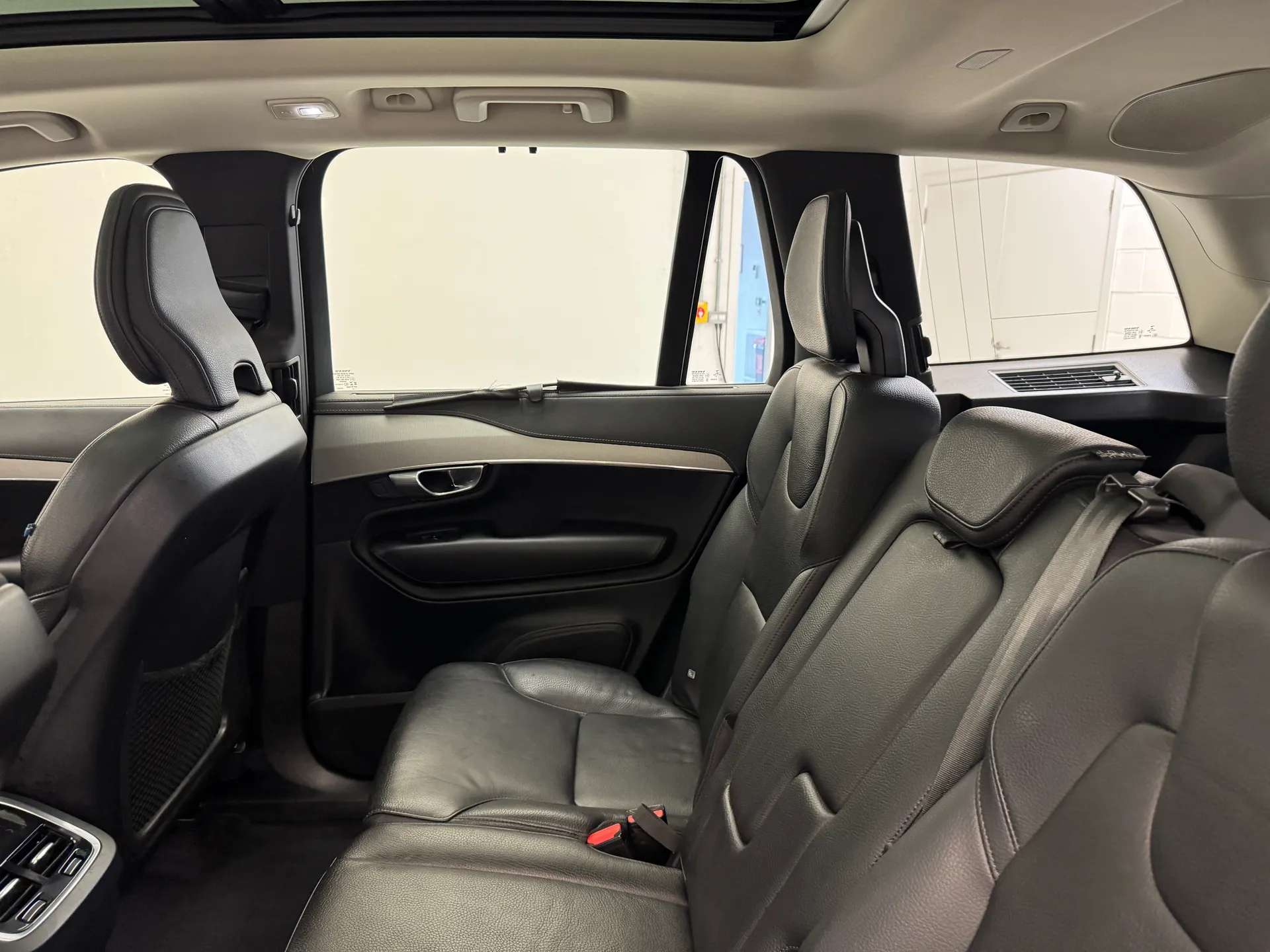 2022 VOLVO XC90 2022 VOLVO XC90