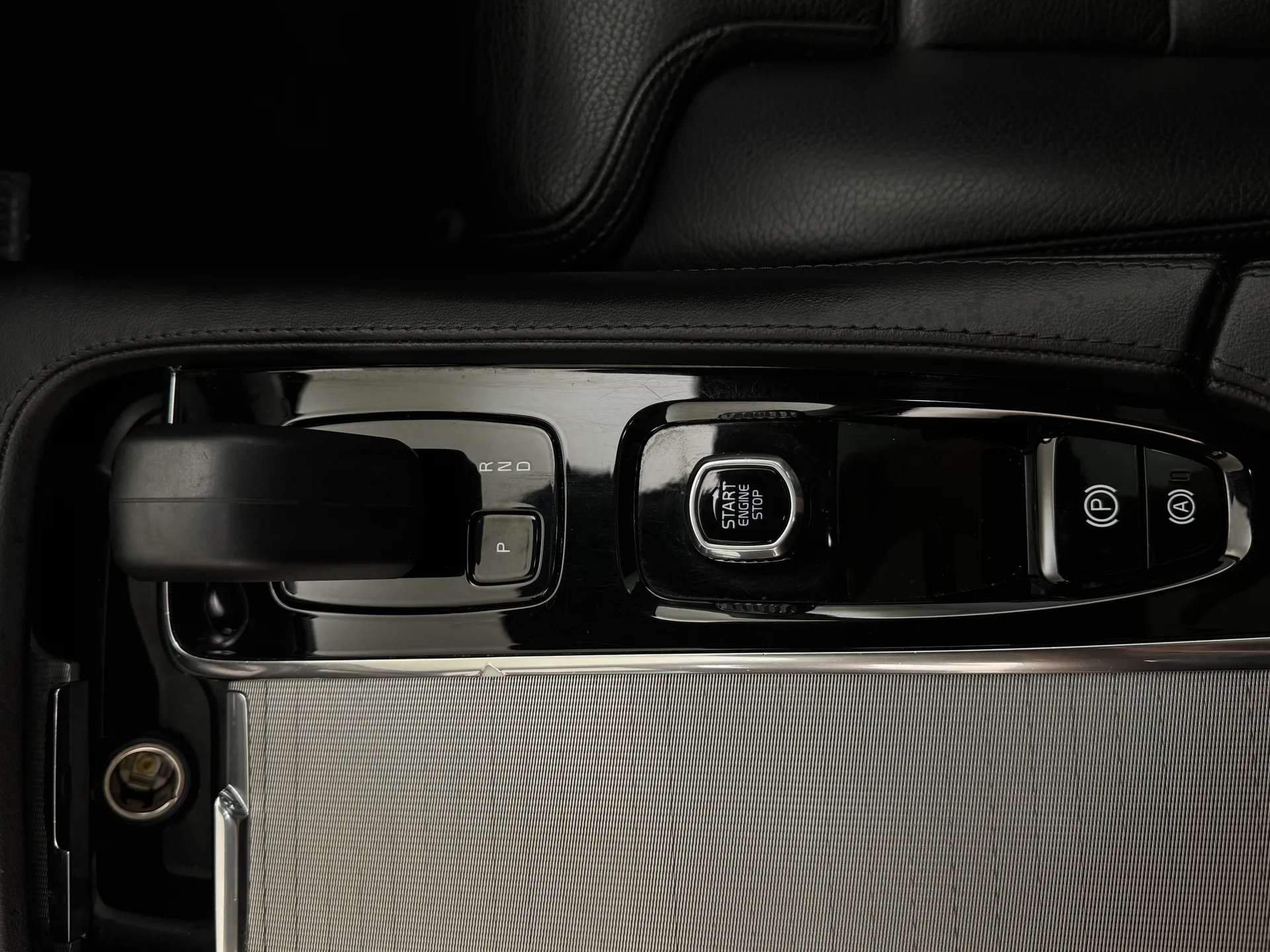 2022 VOLVO XC90 2022 VOLVO XC90