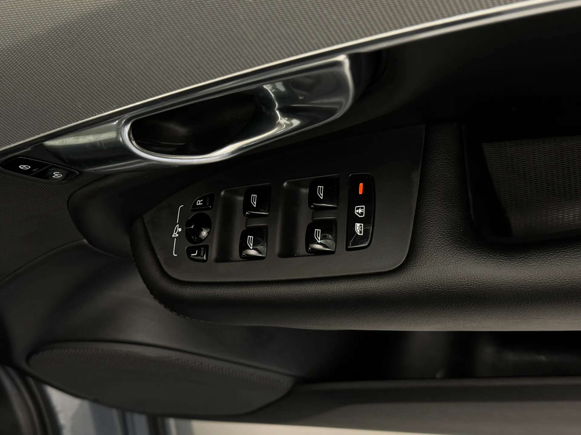 2022 VOLVO XC90 2022 VOLVO XC90
